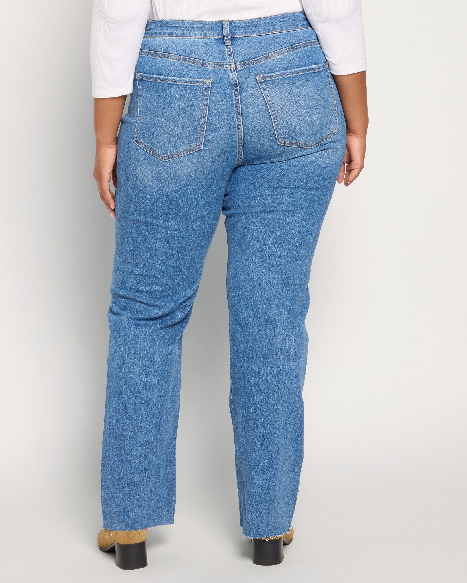 Medium Wash $|& Lovervet 90's Dad Jeans - SOF Back