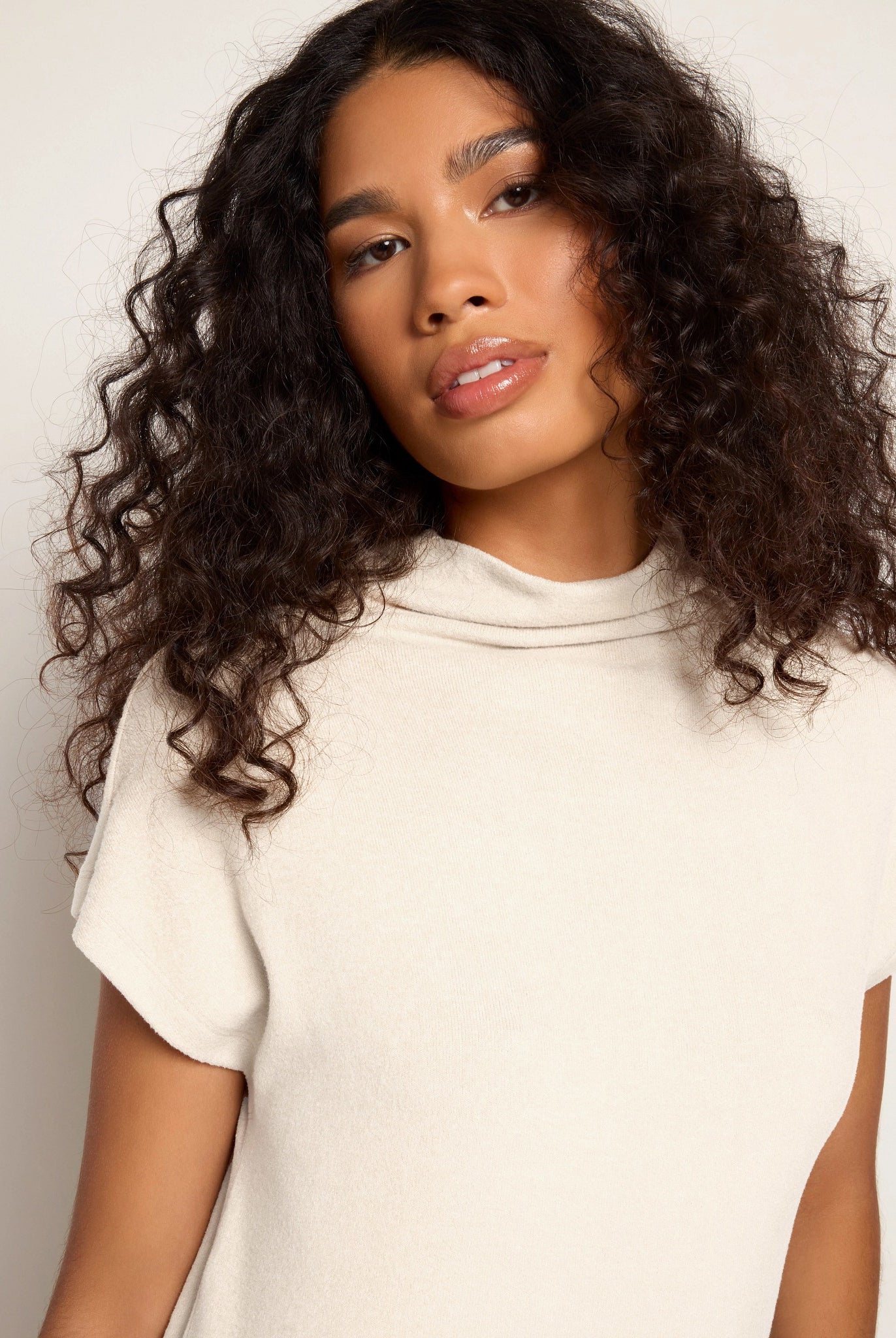 Cream $|& SEAS Pier Funnel Neck Hacci Tee - SOF Full Front