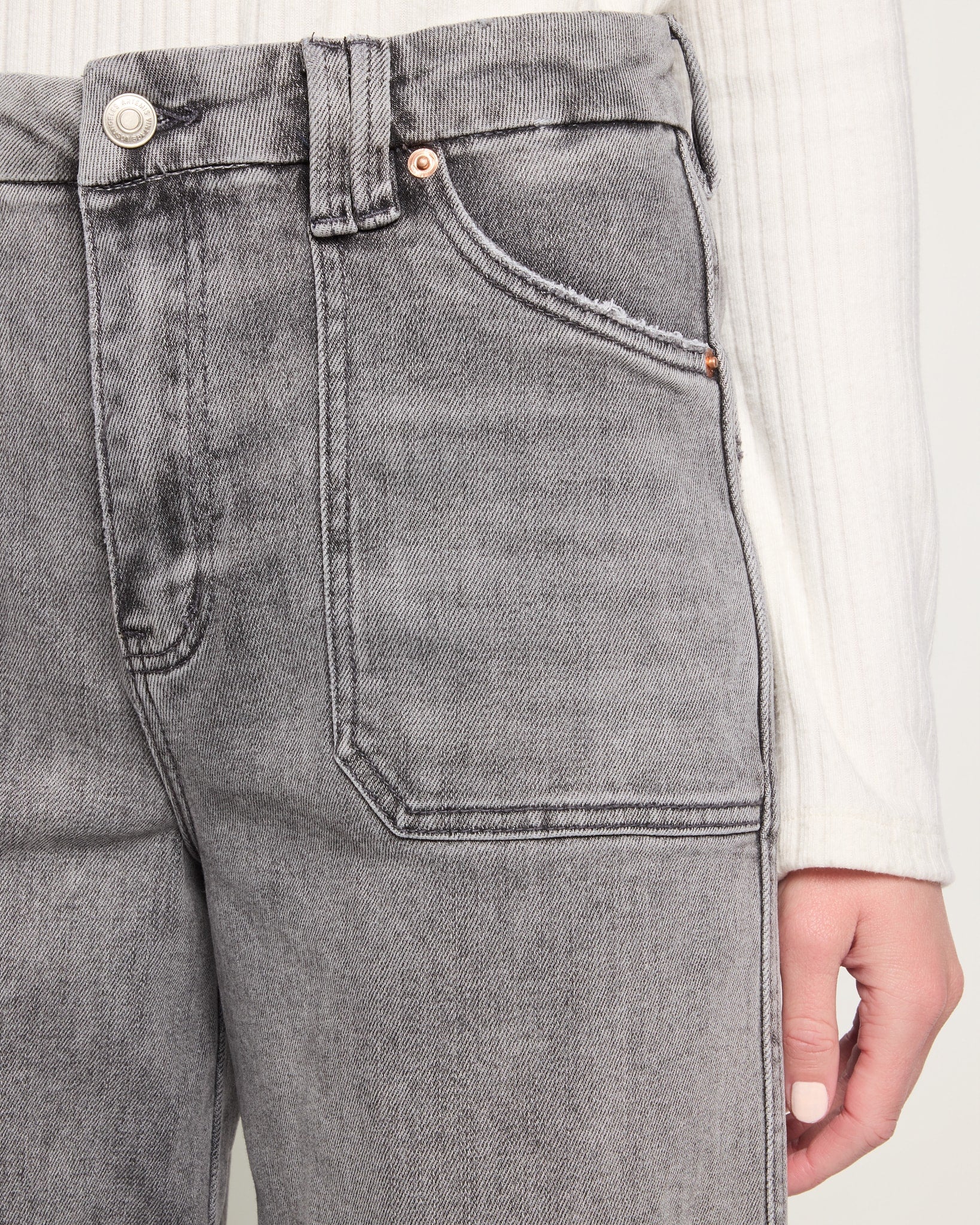 Light Grey Wash $|& Artemis Vintage High Rise Wide Leg Jeans - SOF Full Front