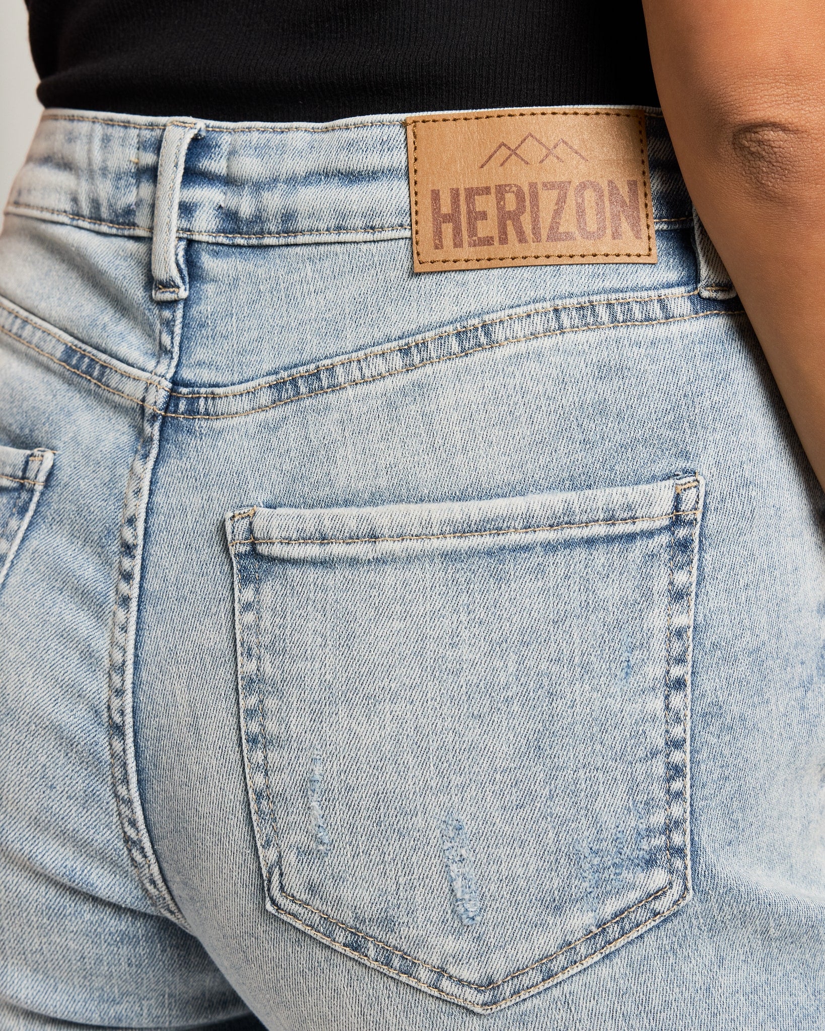Light Wash $|& Herizon Rena High Rise Mom Jean - SOF Full Front