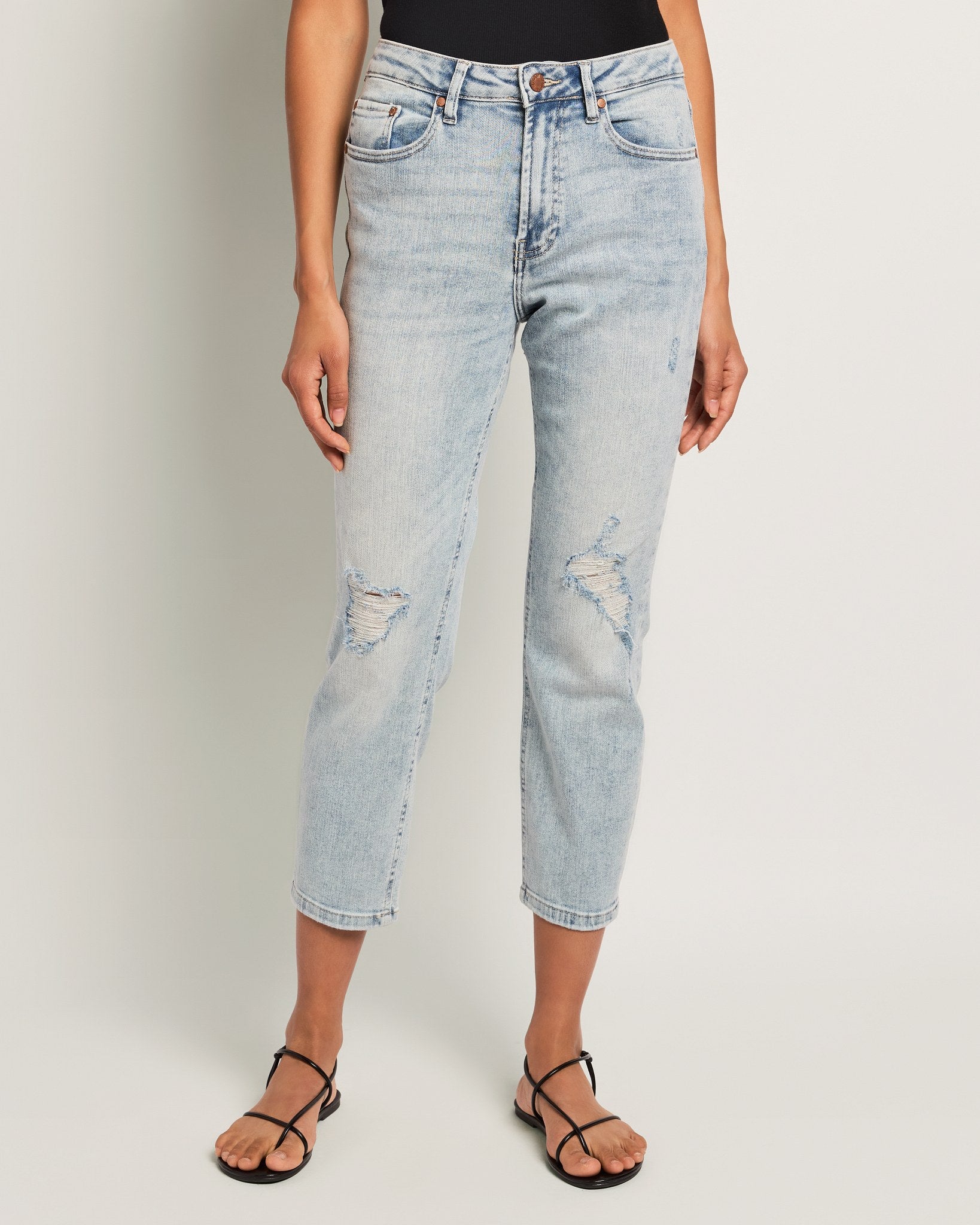 Light Wash $|& Herizon Rena High Rise Mom Jean - SOF Front