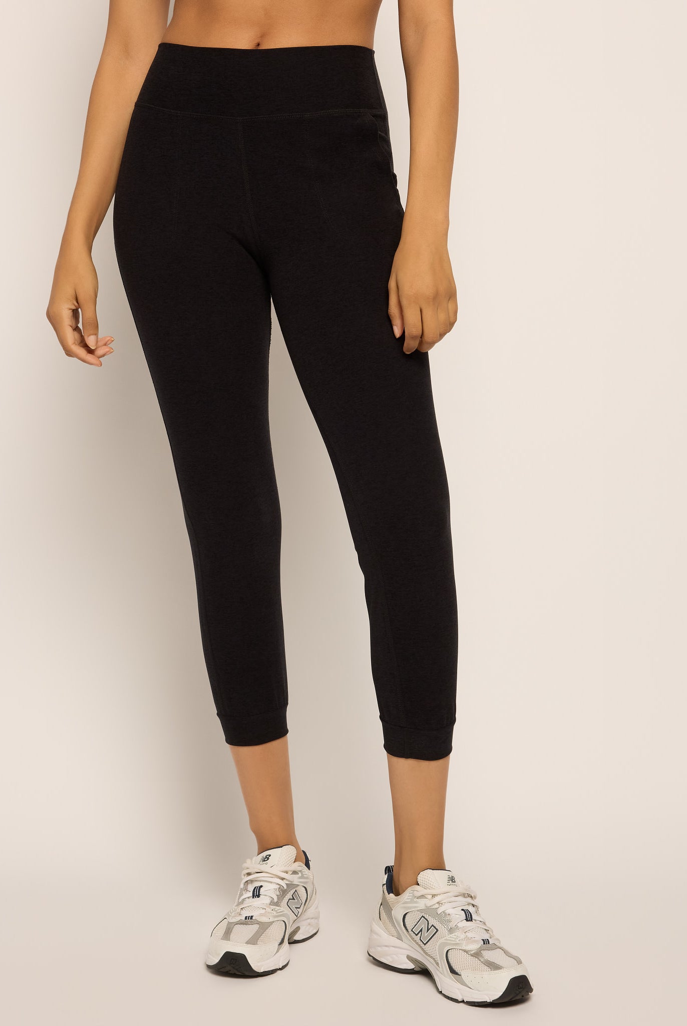 Night Sky Heather $|& Interval FlowHeather Sculpt Motion Jogger - SOF Front