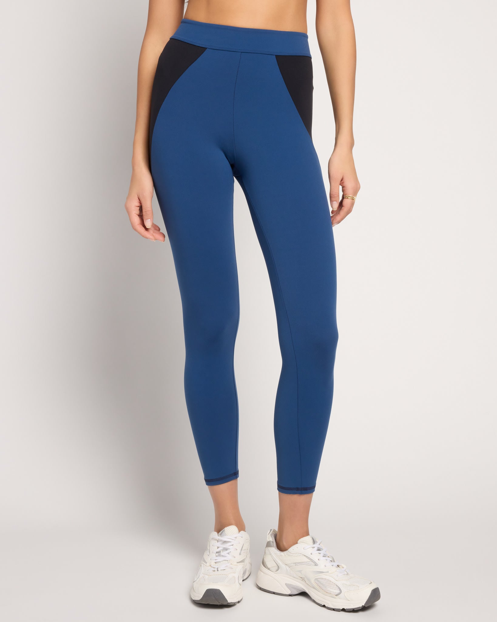 Deep Teal/Black $|& Interval CloudLight Recess Legging - SOF Front