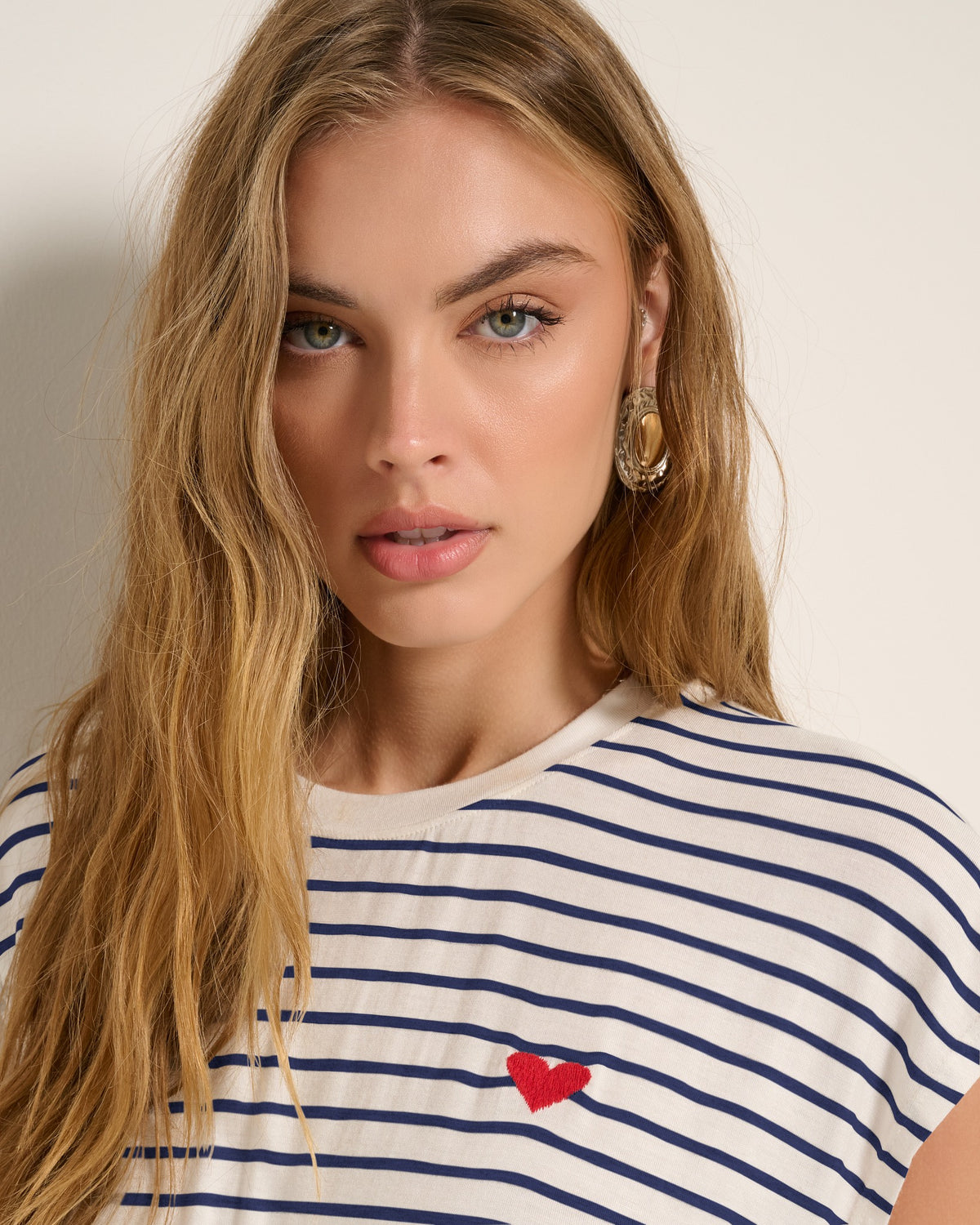 Ivory Mariner Midnight $|& SEAS Poppy Knot Front Tee - SOF Full Front