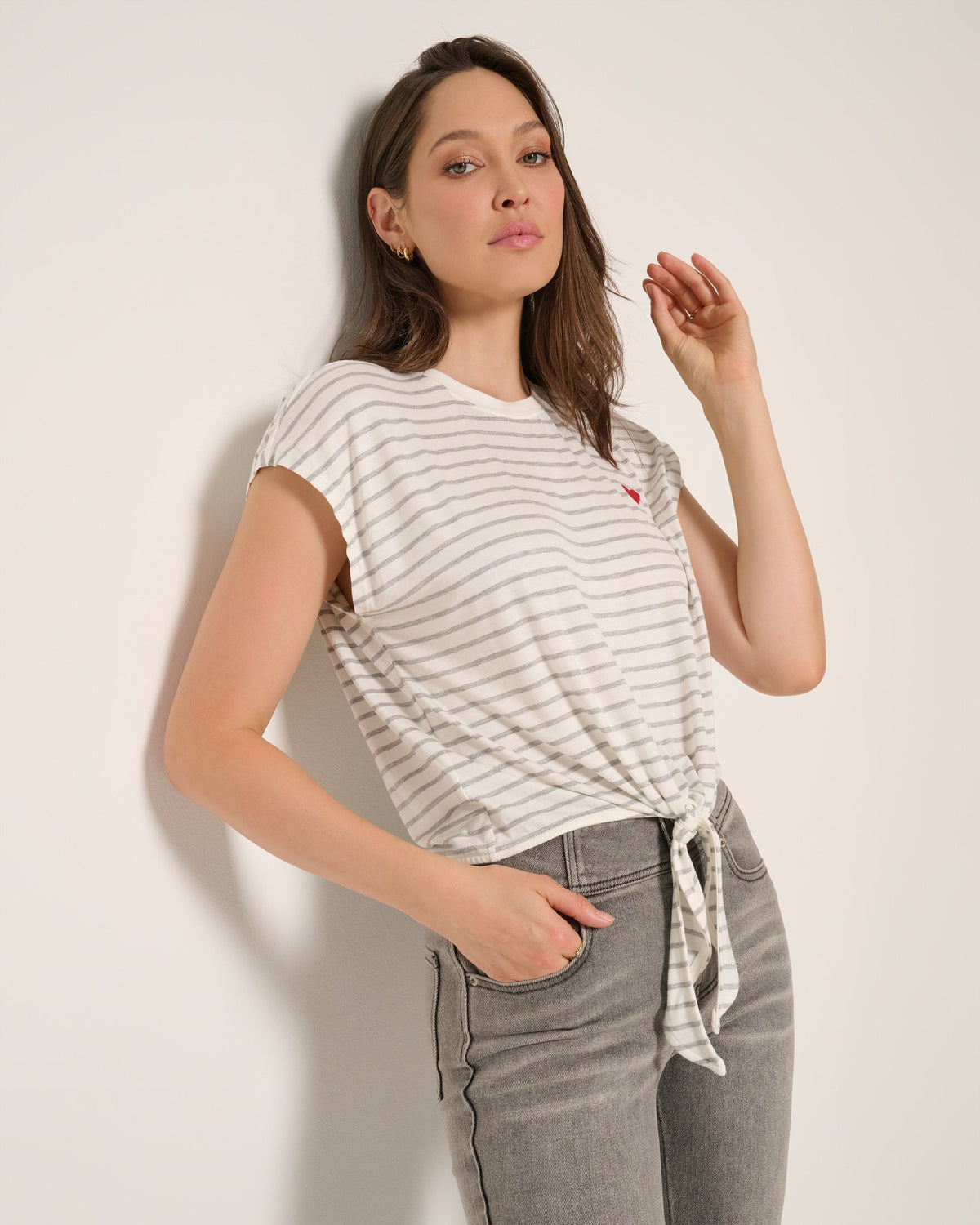 Ivory Grey $|& SEAS Poppy Knot Front Tee - SOF Full Front