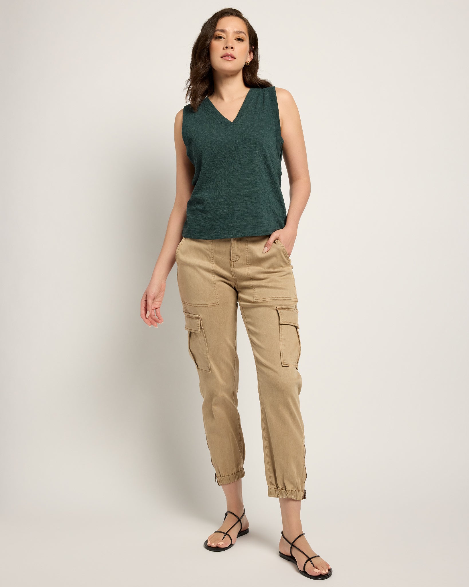 Hunter Green $|& Herizon Springtime V-Neck Tank - UGC On Fig
