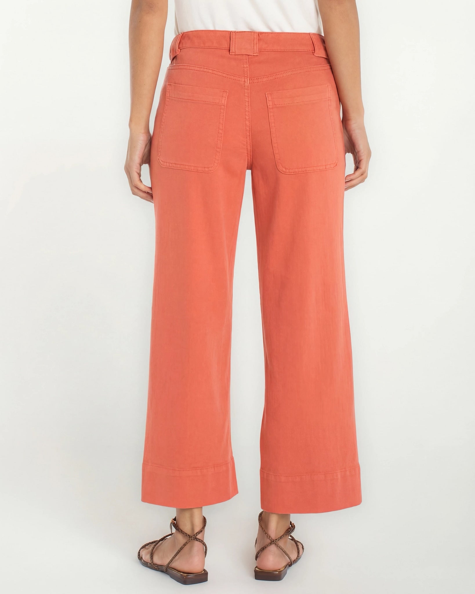 Red Clay $|& Liverpool Stride Utility Wide Leg Crop - Hanger Side