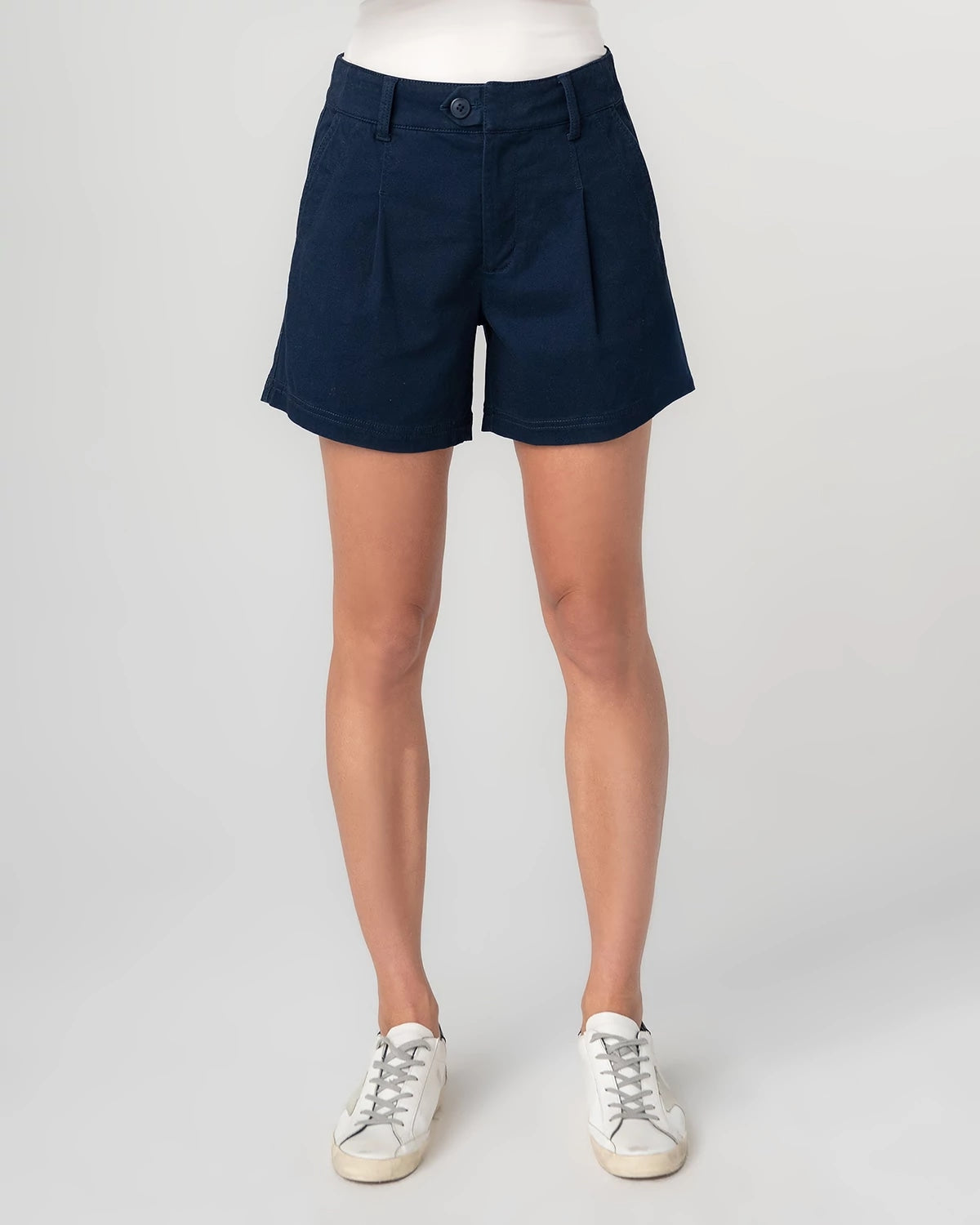 Deep Midnight $|& Liverpool Pleated Trouser Short - VOF Detail