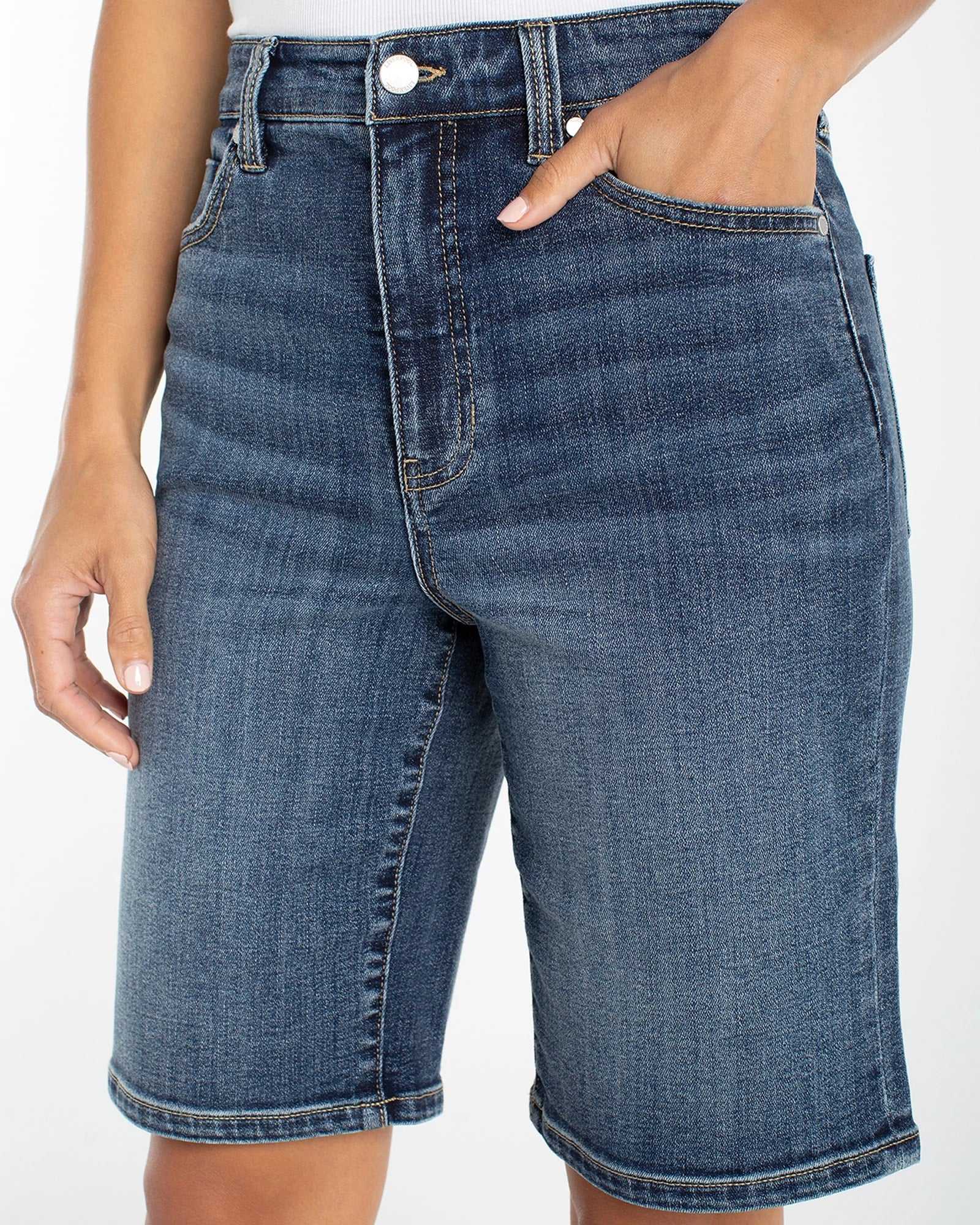 Harbor Haze $|& Liverpool High Rise Jean Short - Hanger Back