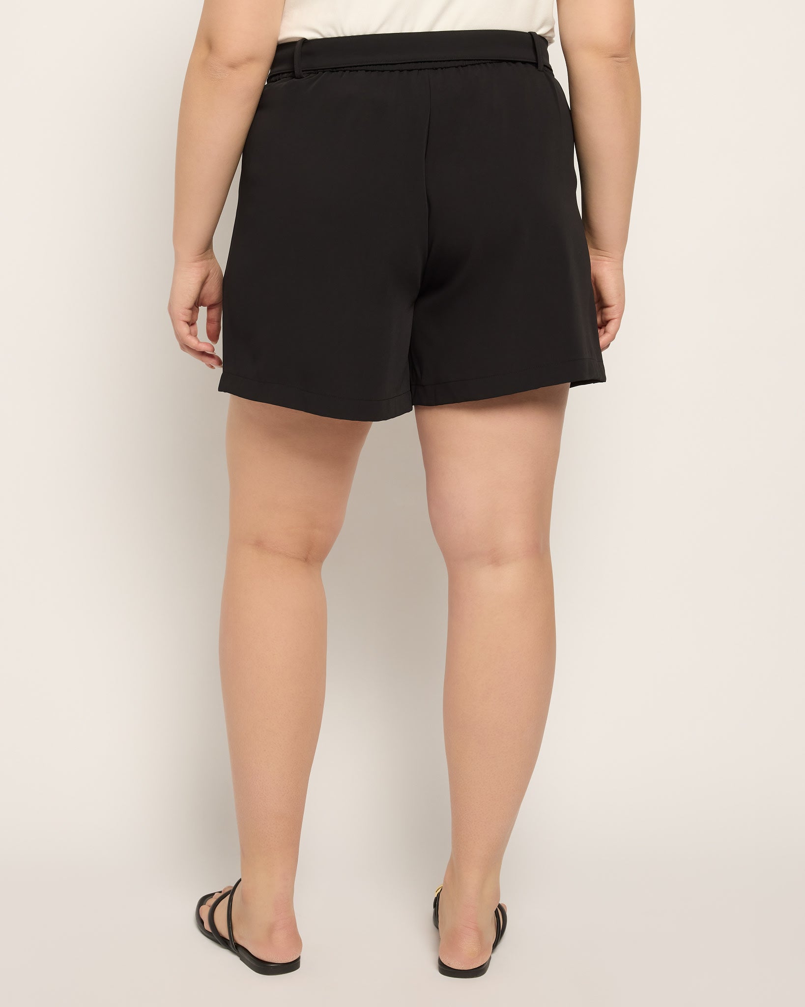 Black $|& Cloud Ten Belt Accent Pleated Shorts - SOF Back