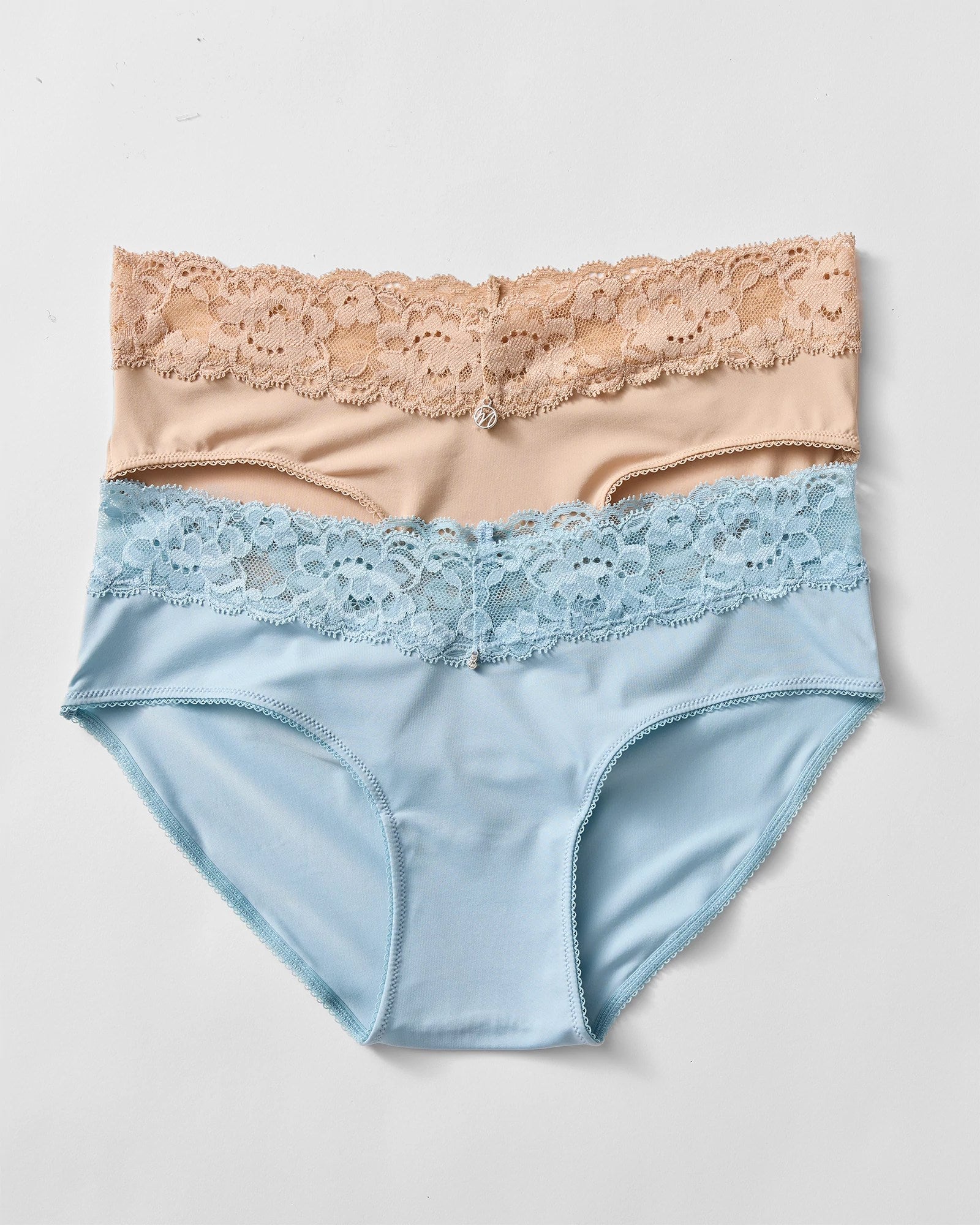 Dewdrop Chantilly/Sand $|& Montelle Hipster