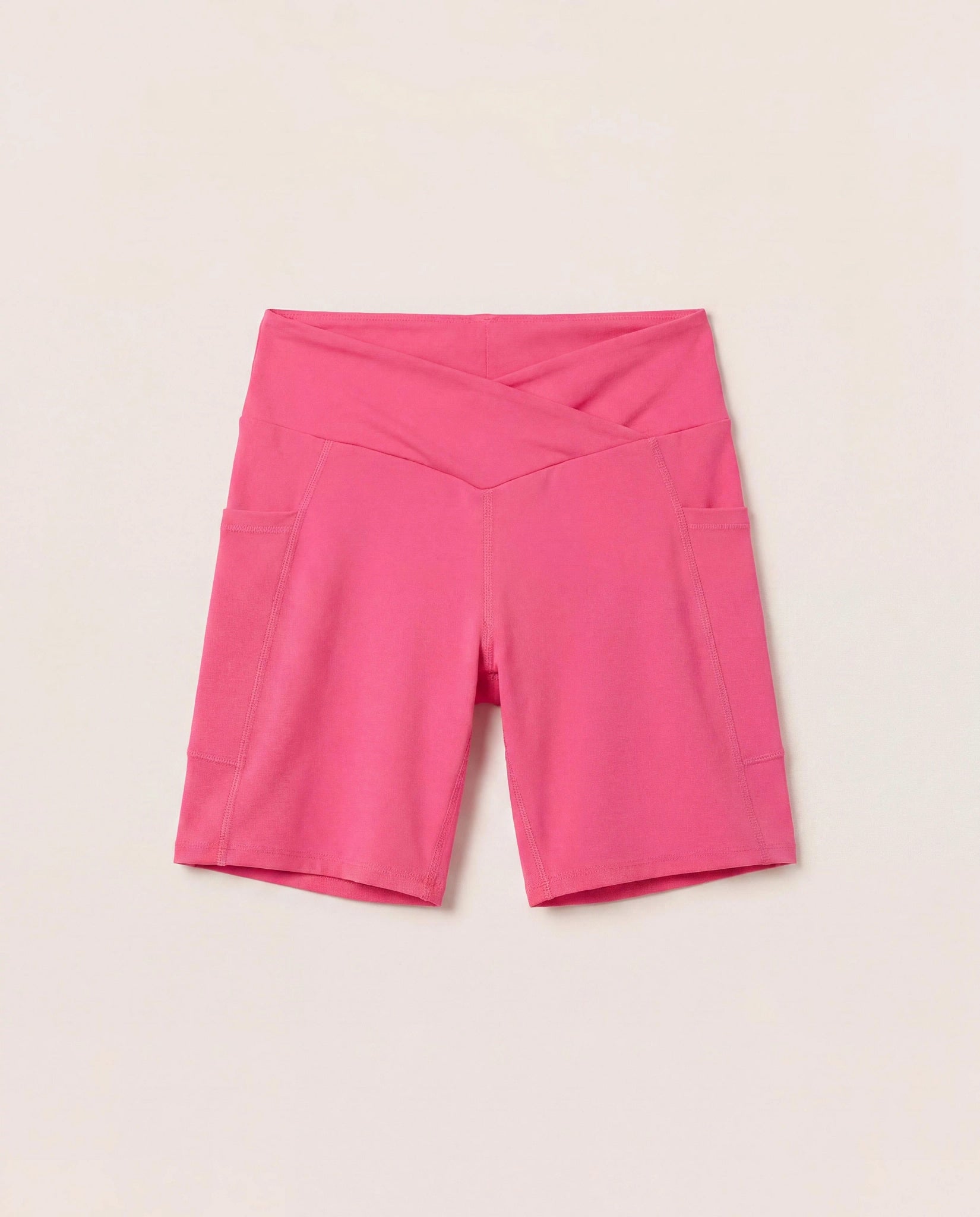 Fuchsia $|& Interval Cloudlight Dynamic Short - Hanger Detail