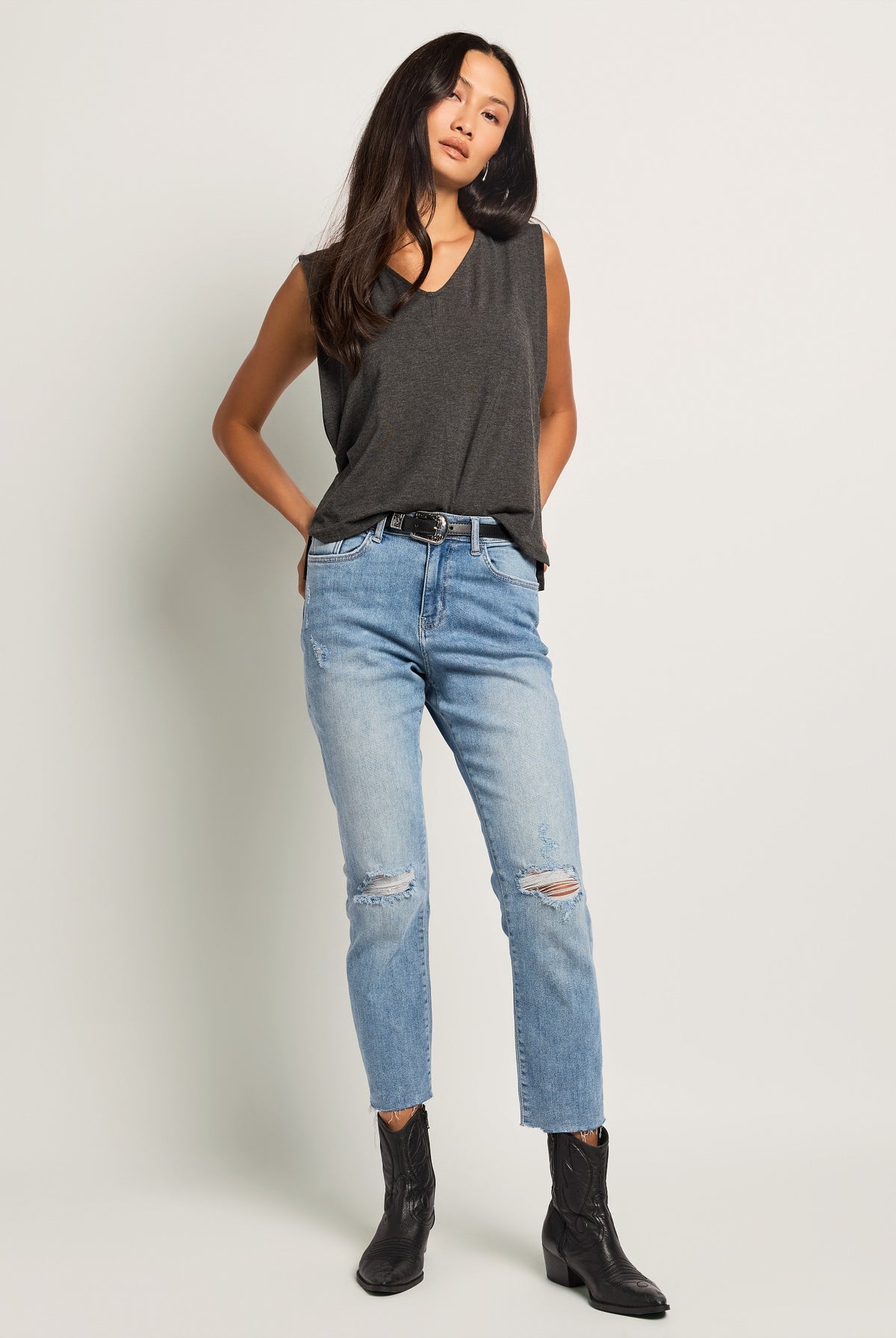 Charcoal Heather $|& SEAS Libre V-Neck Tank - UGC On Fig