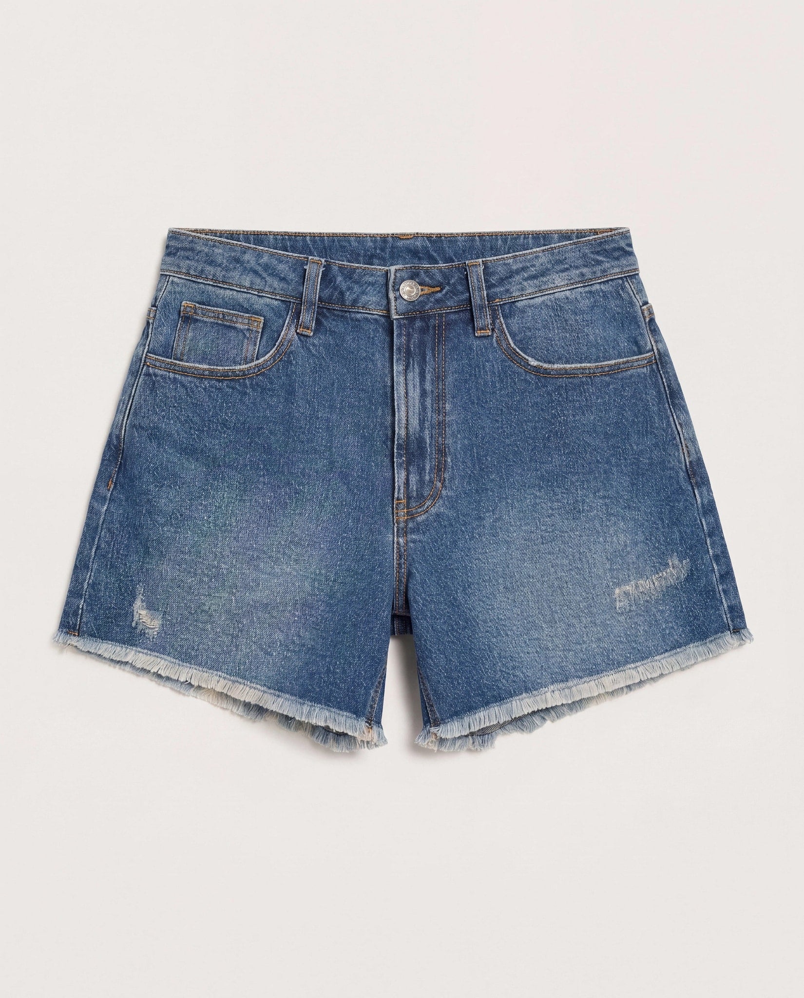 Storm $|& SEAS Maple Distressed Short - Hanger Detail