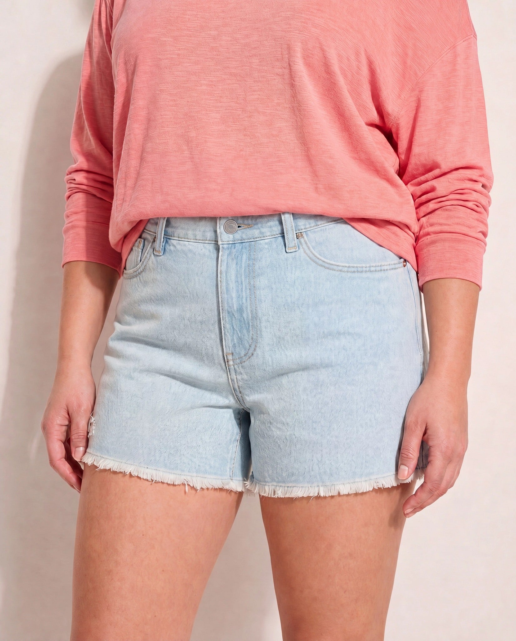 Clear Sky $|& SEAS Maple Distressed Short - SOF Full Front