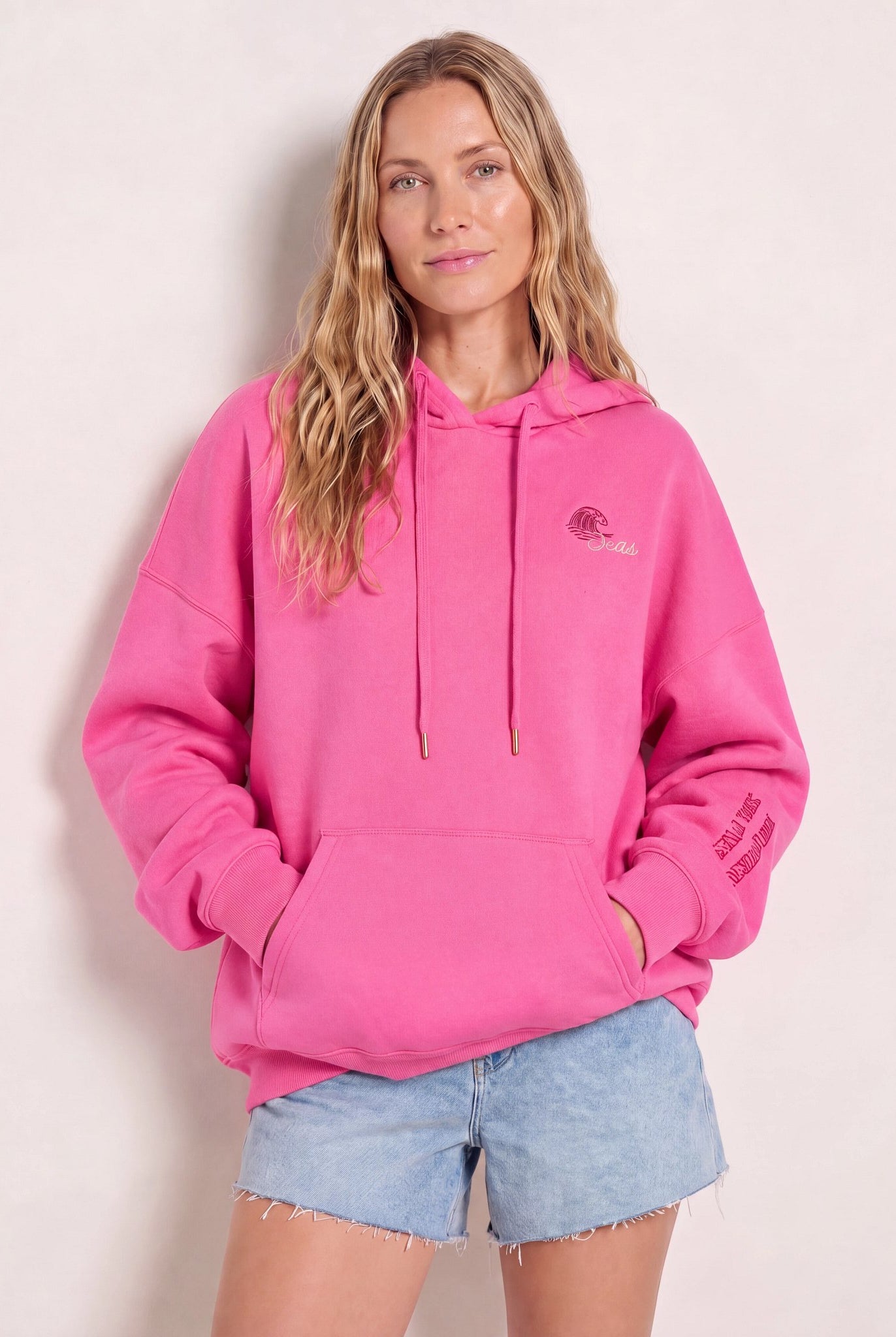 Rouge $|& SEAS Ryder "Salty Bandit" Graphic Hoodie - SOF Detail