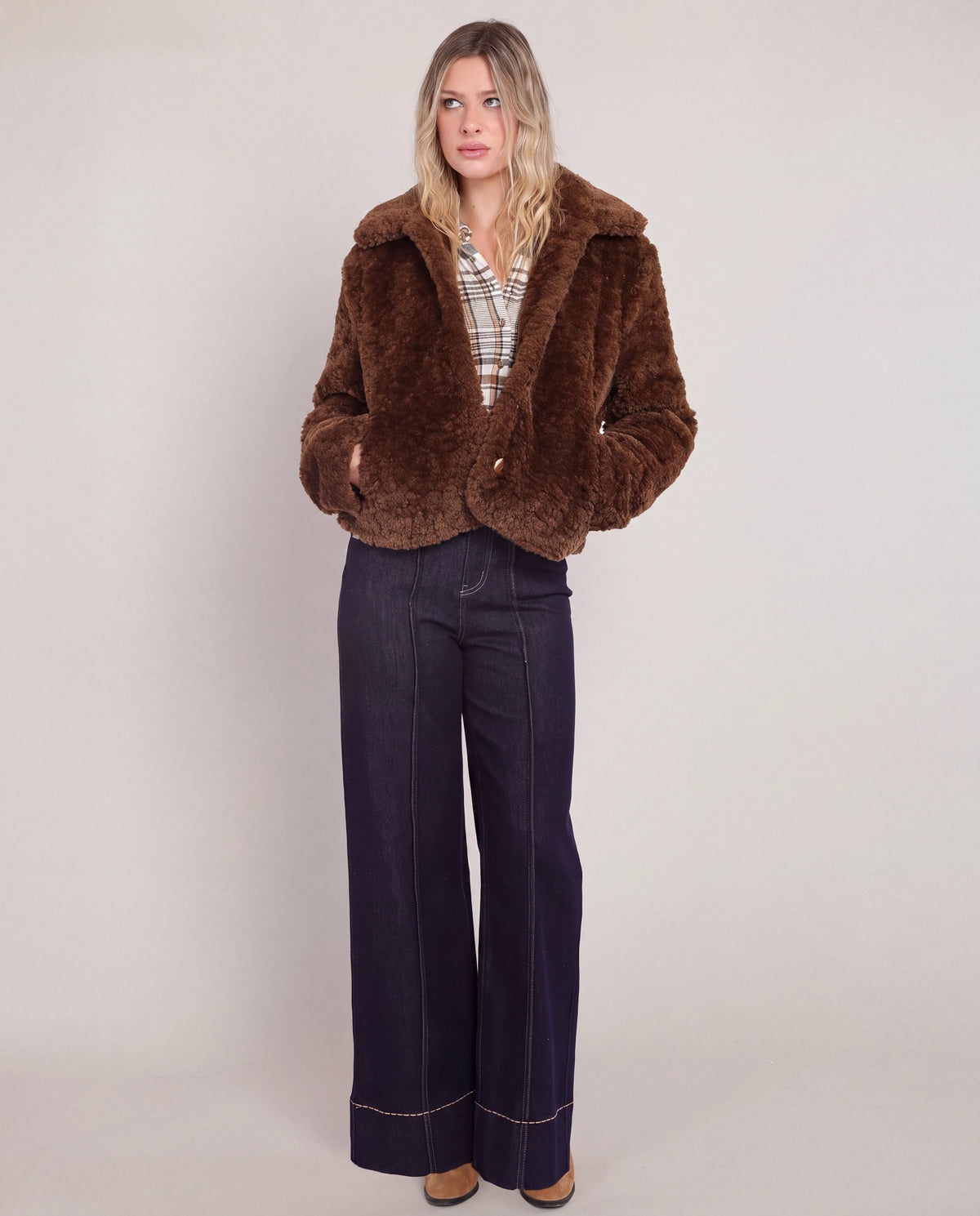 Minky Brown $|& Room 34 Faux Fur Coat - VOF Detail