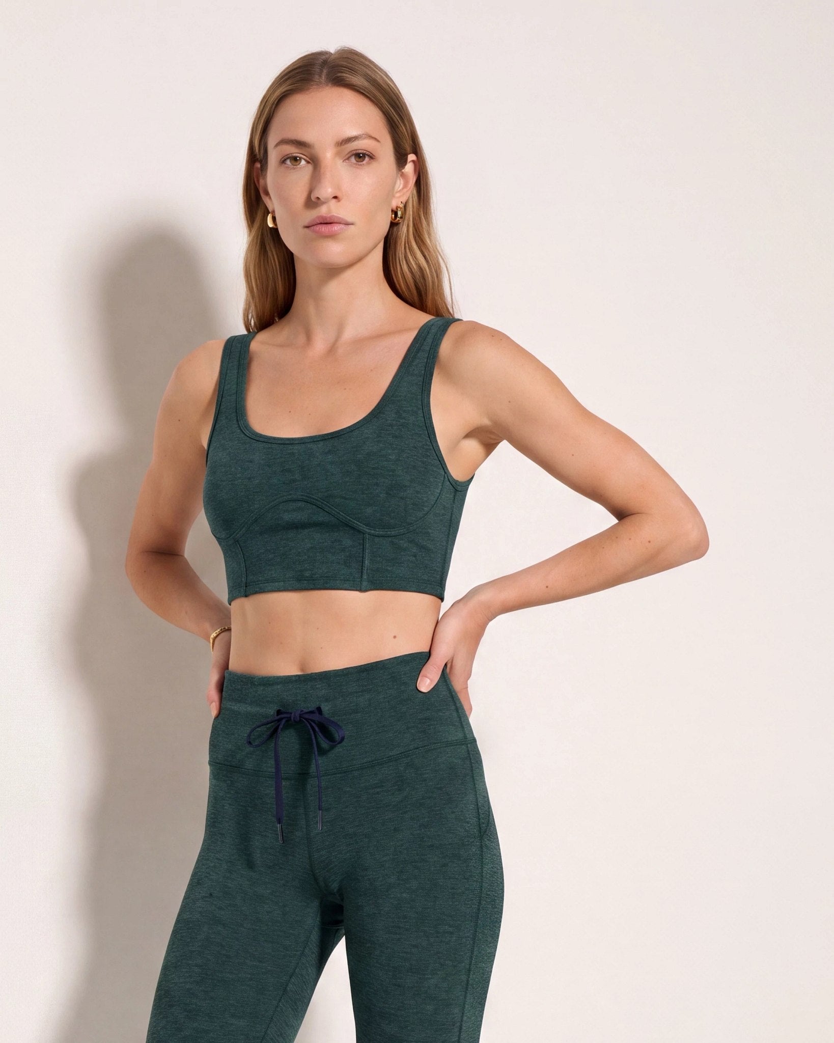 Hunter Green $|& Interval FlowHeather Sculpt Drive Bra - SOF Front