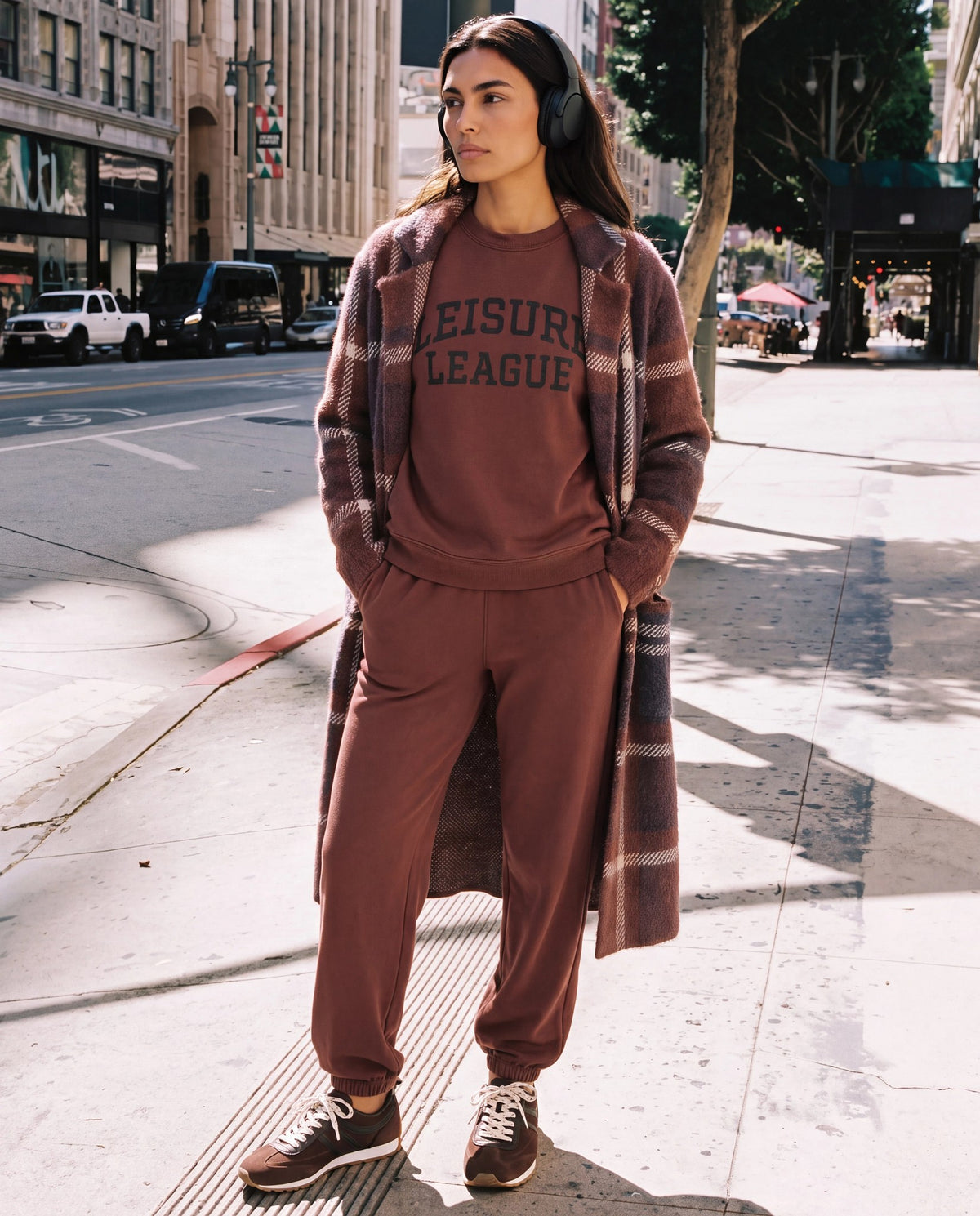 Walnut $|& Interval Iris Graphic Sweatshirt - SOF Side