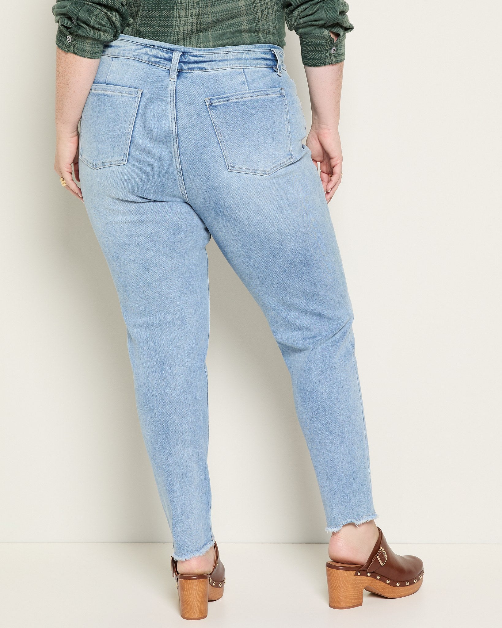 Lakeside $|& SEAS Lucy Button Front Skinny Jean - SOF Back