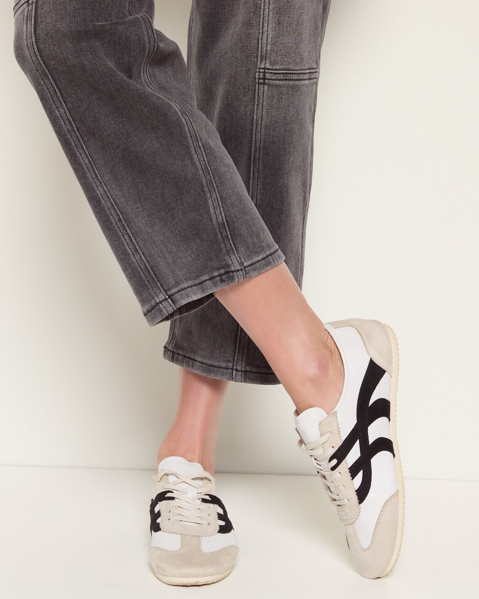 Dark Shore $|& Herizon Beaudry Patch Pocket Ankle Jean - VOF Front