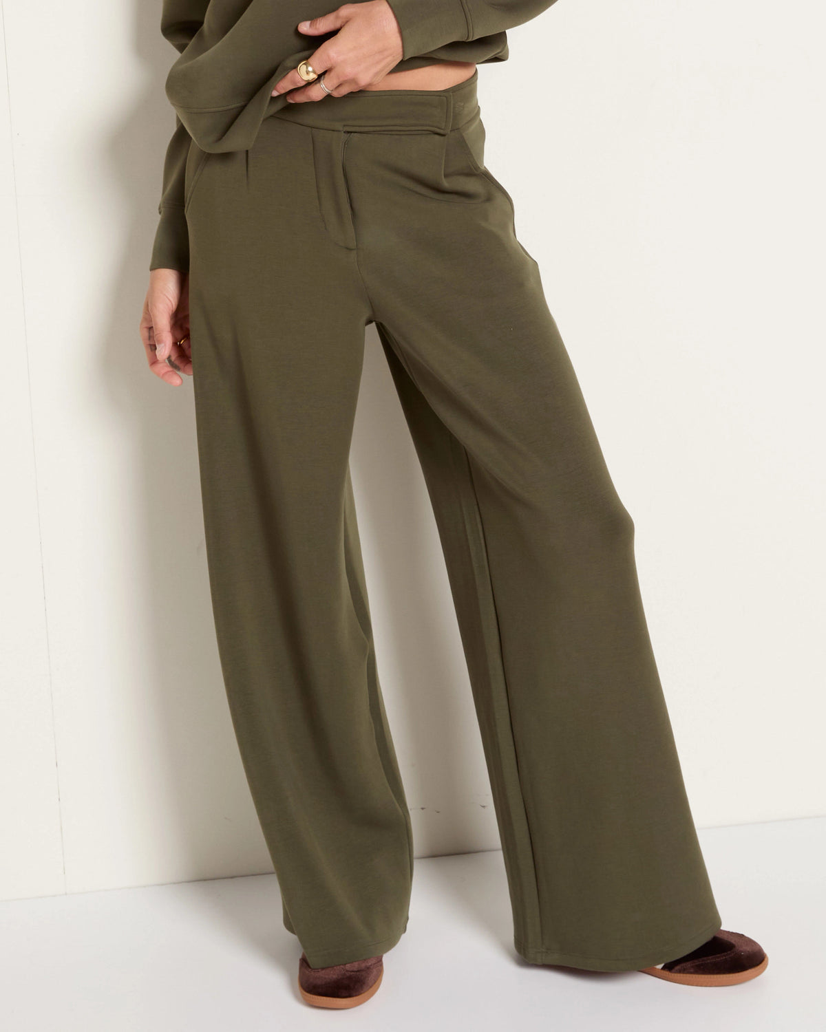 Evergreen $|& SEAS Jenni High Rise Pleat Front Trouser - SOF Front