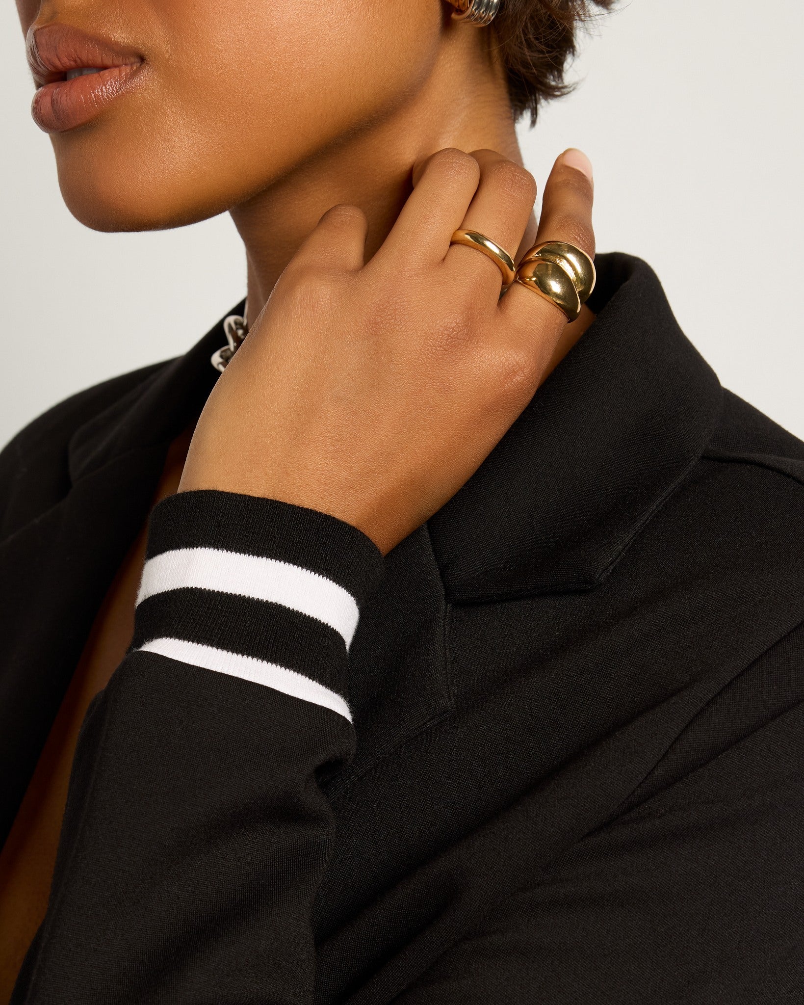 Black $|& SEAS Abigail Ribbed Cuff Blazer - VOF Front