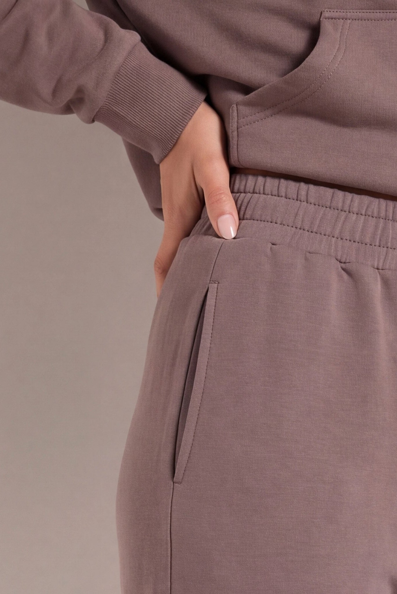 Ashwood $|& Interval Double Knit Jetset Jogger - SOF Full Front