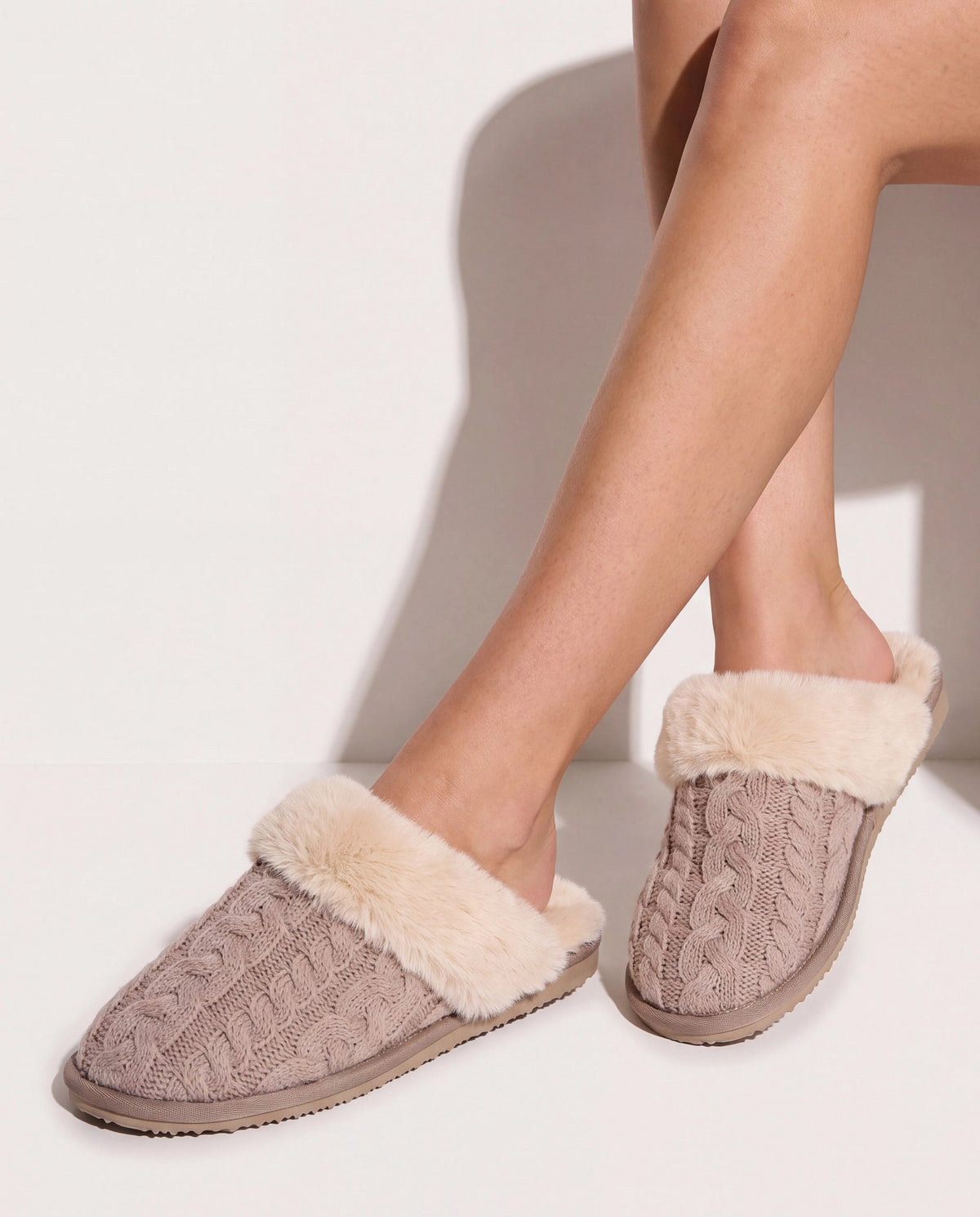 Grey $|& SEAS Nest Cable Knit Slipper - SOF Front