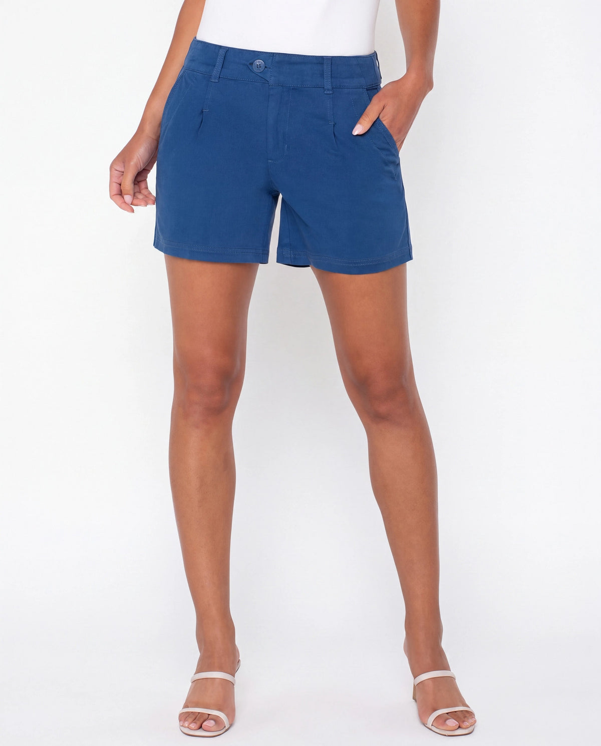 Goddess Blue $|& Liverpool Pleated Trouser Short - VOF Detail