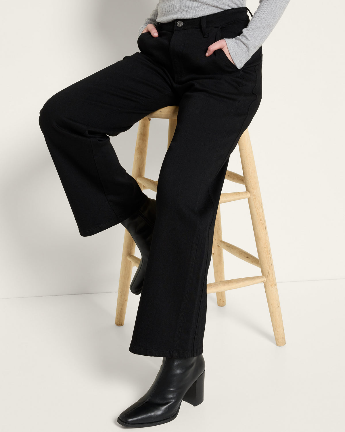 Black $|& SEAS Beck High Rise Wide Leg - VOF Front