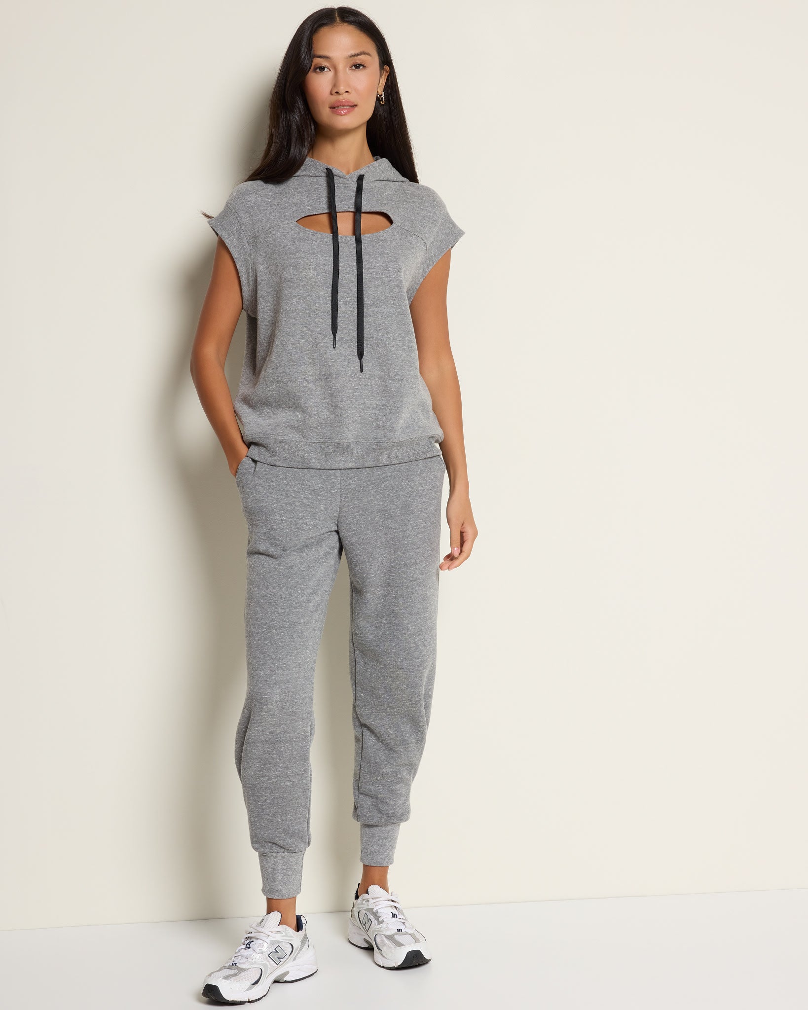 Heather Grey $|& Interval On The Go Short Sleeve Pullover - UGC On Fig