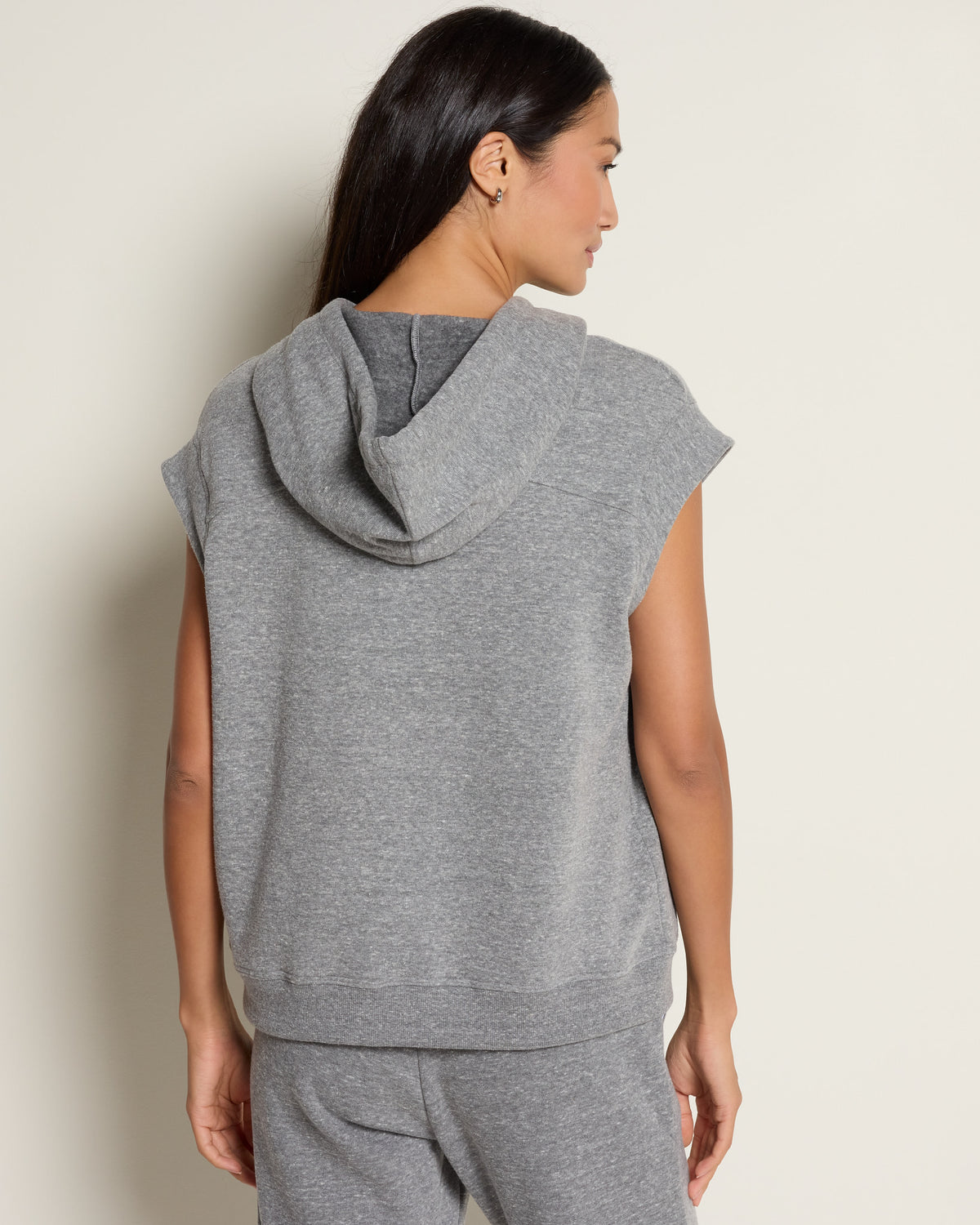 Heather Grey $|& Interval On The Go Short Sleeve Pullover - SOF Back