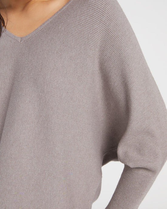Taupe Melange $|& 525 Adyson Parker V-Neck Dolman Sleeve Sweater - SOF Detail