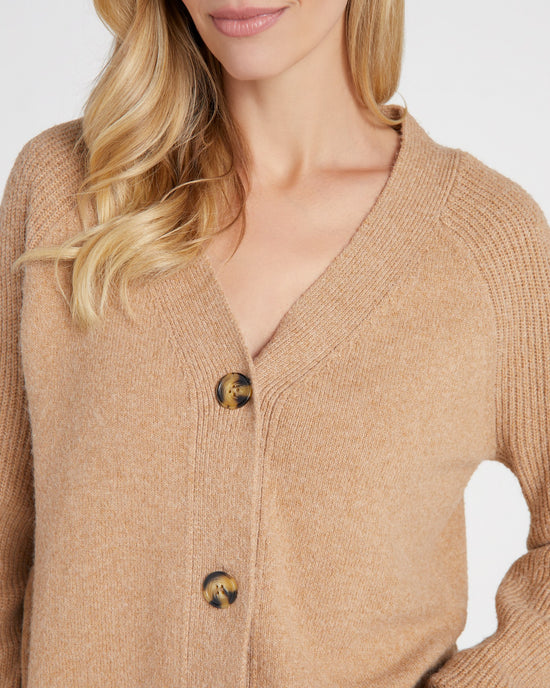 Cozy Camel Heather $|& 525 Adyson Parker Blouson Sleeve V-Neck Cardigan - SOF Detail