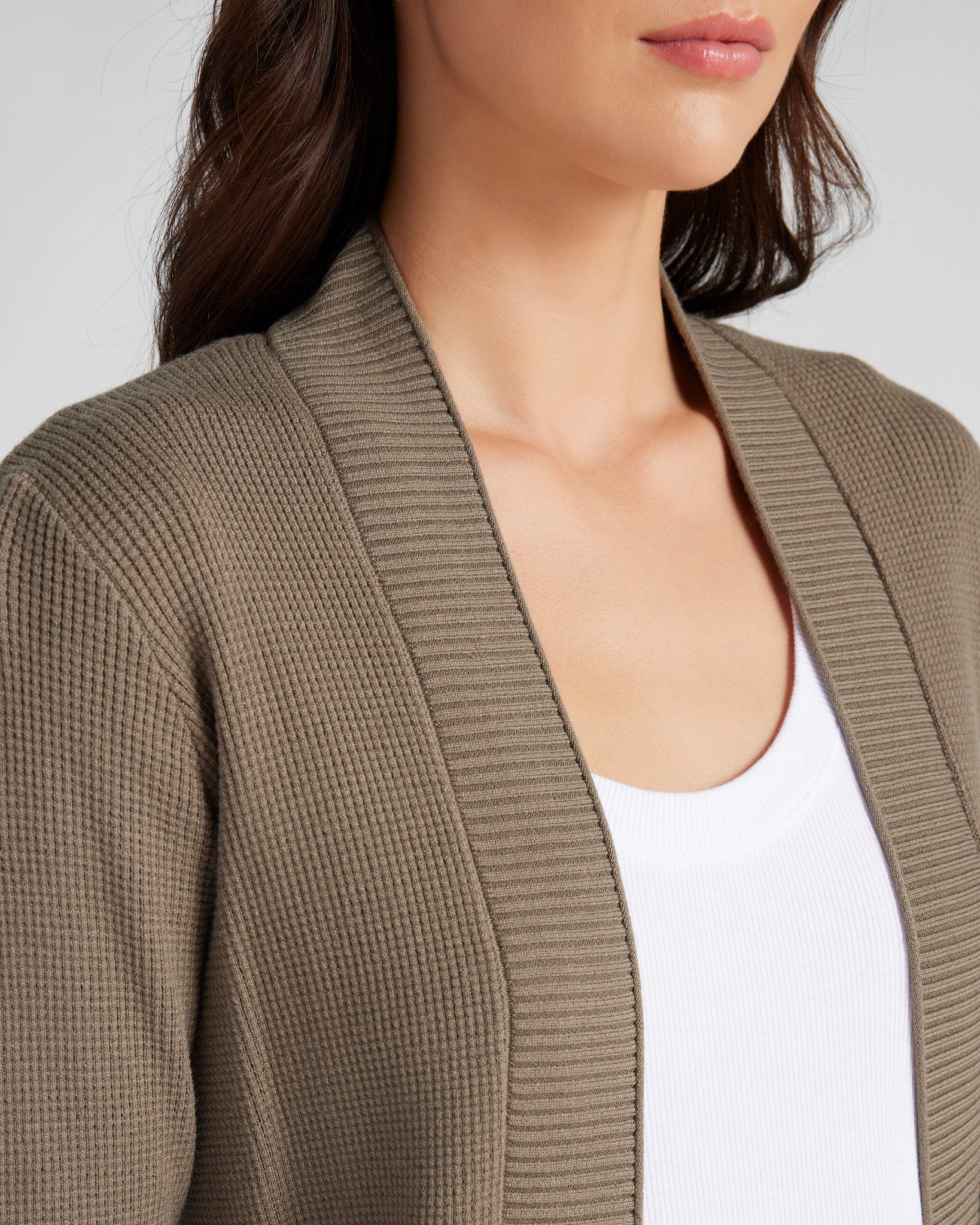 Olive $|& Staccato Open Front Pocket Cardigan - SOF Detail