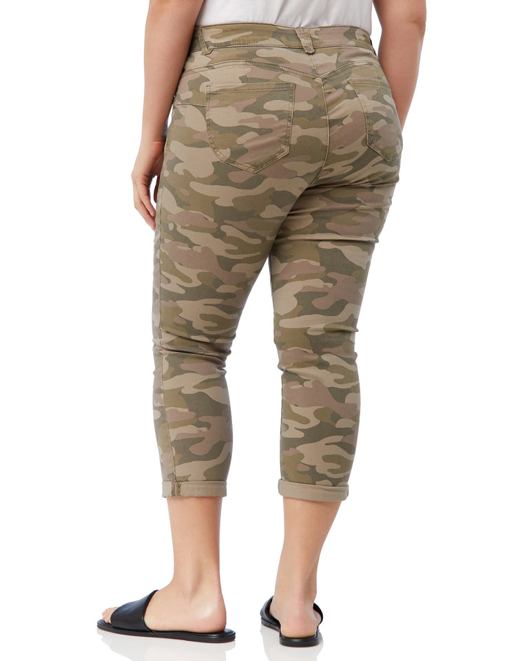 AbSolution Camo Crop in Plus