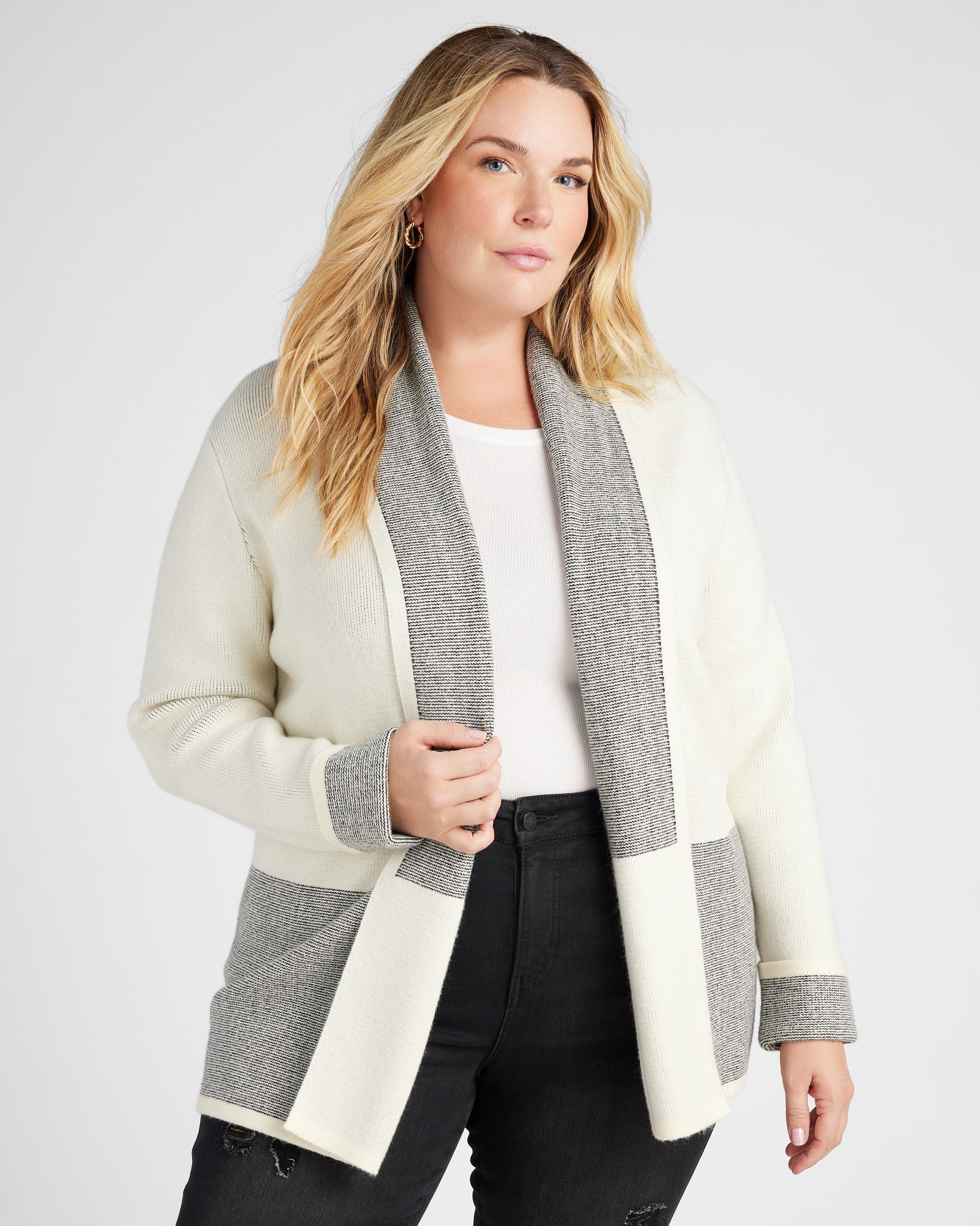 Ivory/Blk $|& Skies Are Blue Colorblock Drape Sweater Cardigan - SOF Front
