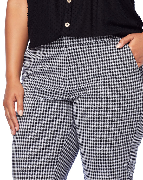 Navy/White Gingham $|& Liverpool Kelsey Knit Crop - SOF Detail
