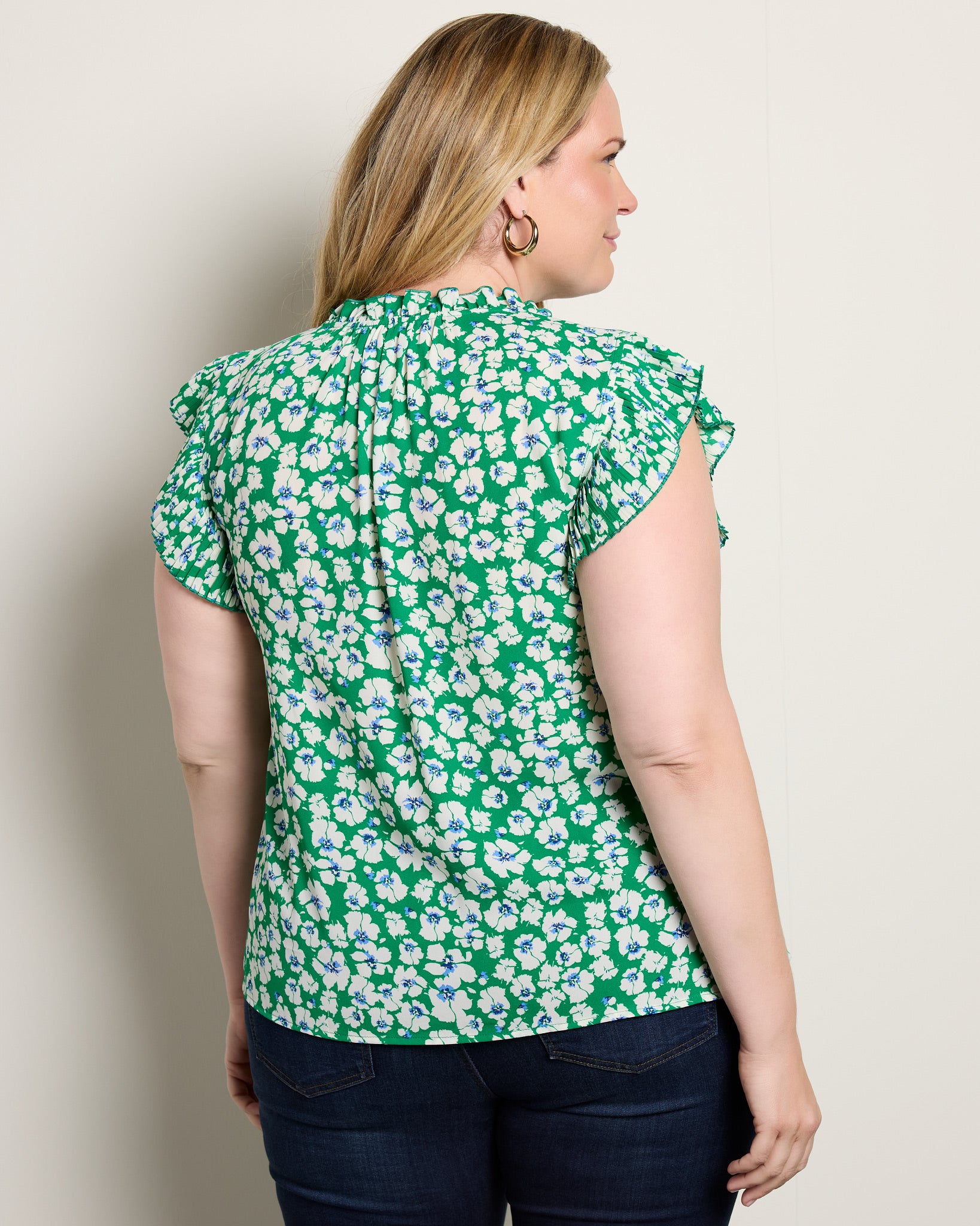 Green $|& VOY Los Angeles Floral Pleated Sleeve Top with Tie - SOF Back