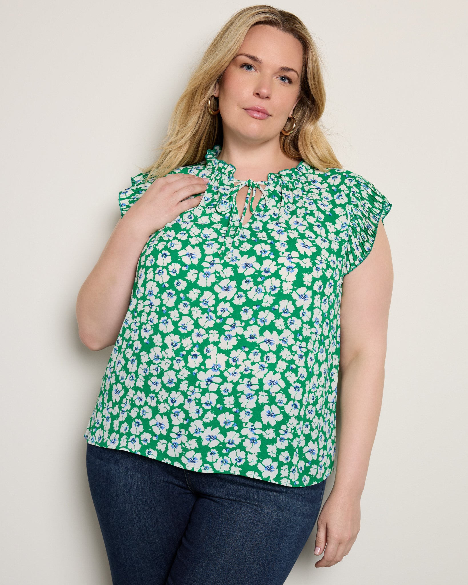 Green $|& VOY Los Angeles Floral Pleated Sleeve Top with Tie - SOF Front