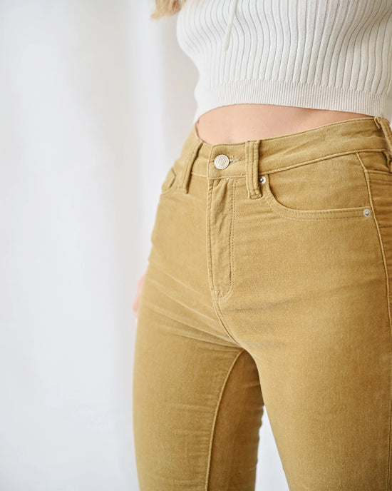 Caramel $|& Mica Denim High Rise Velvet Super Flare - VOF Detail