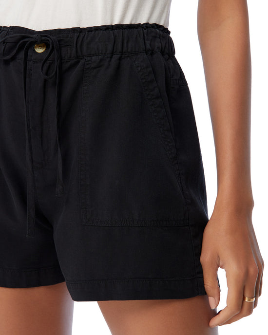 Black $|& Thread & Supply Veronica Short - SOF Detail