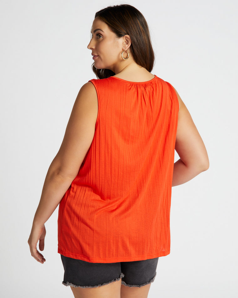 Orange.Com $|& By Design S/L Crinkle Top withCrochet Trim - SOF Back
