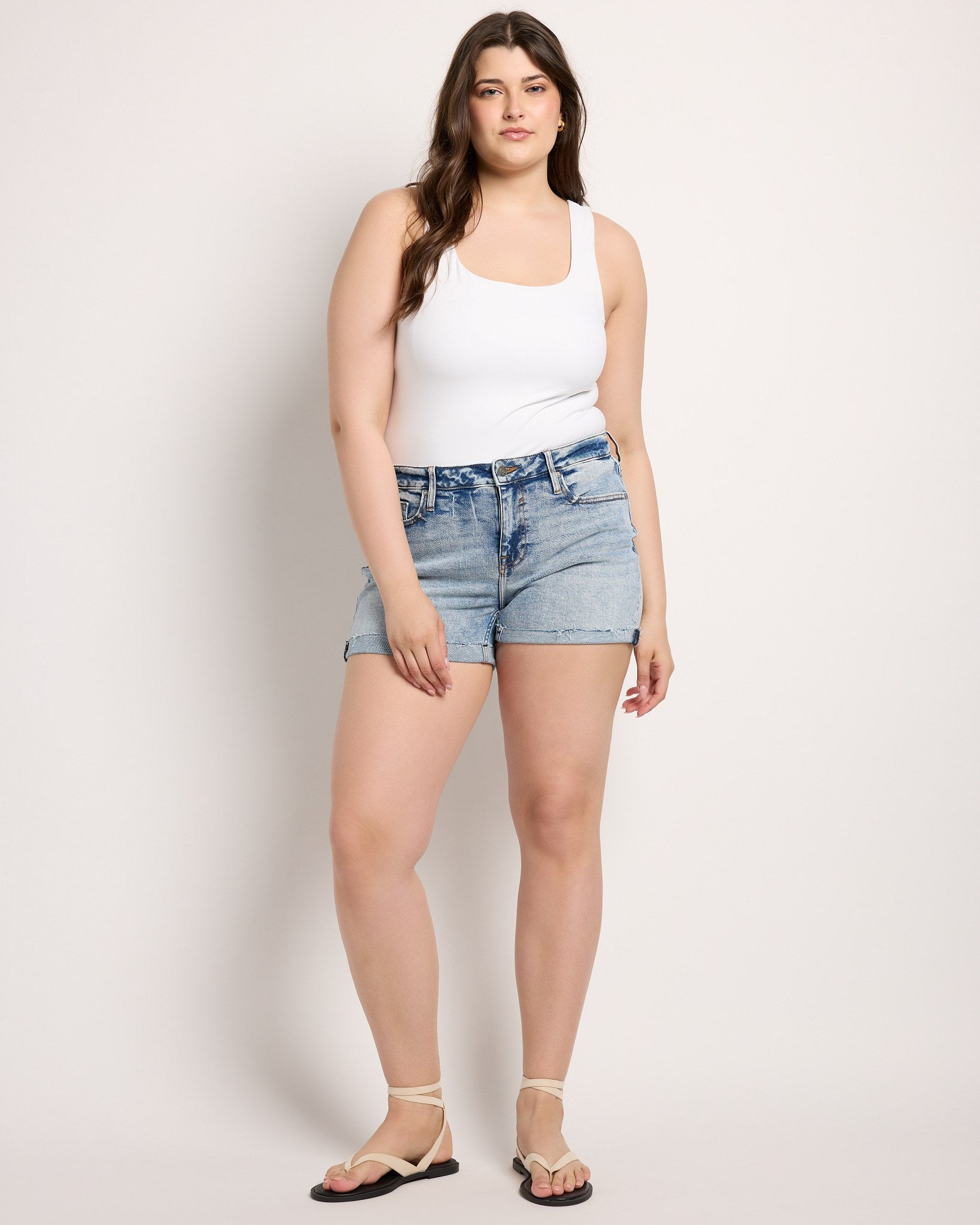 Light Wash $|& Vigoss Marley Cuffed Short - UGC On Fig