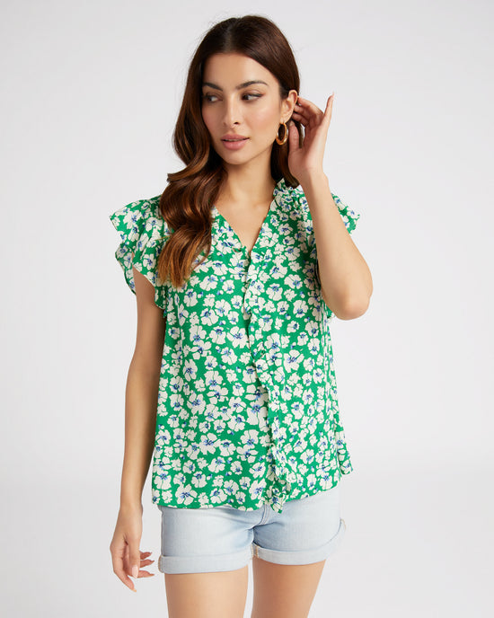 Green $|& VOY Los Angeles Ruffle Sleeve V-Neck Front Seam Detail Floral Top - SOF Front