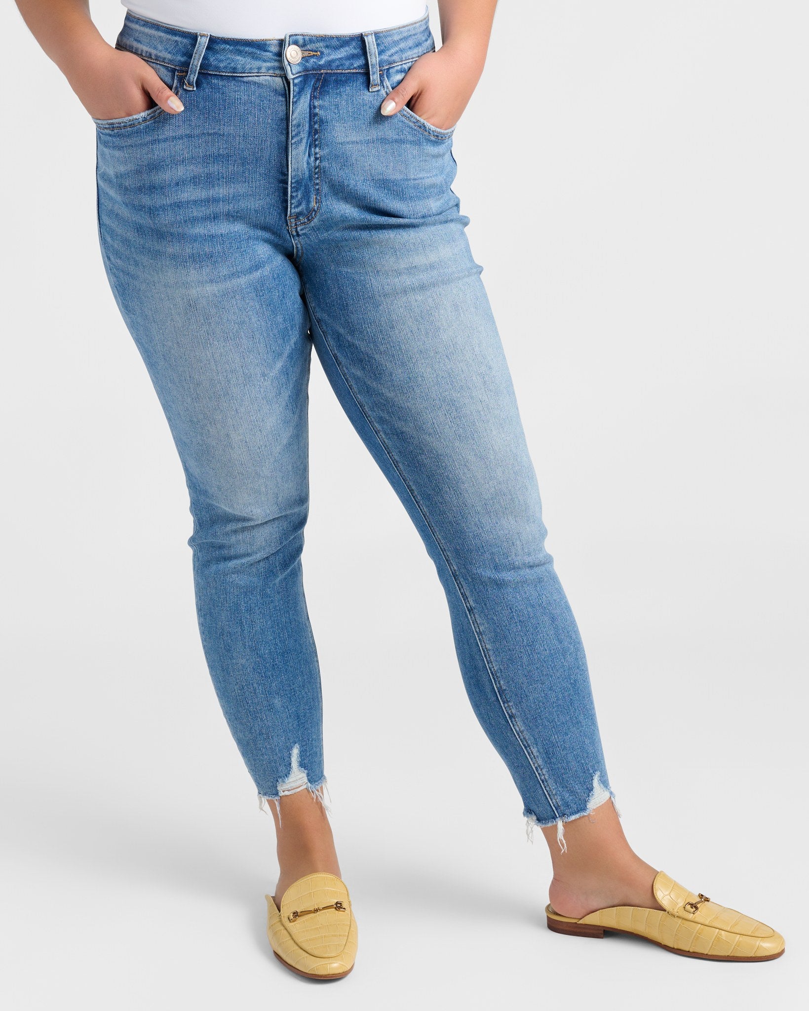Prowess $|& Lovervet High Rise Crop Skinny Jeans with Distressed Hem - SOF Front