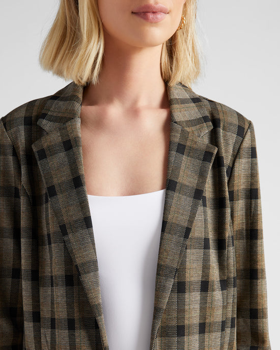 Black/Granola Linear Plaid $|& Liverpool Boyfriend Blazer - SOF Detail