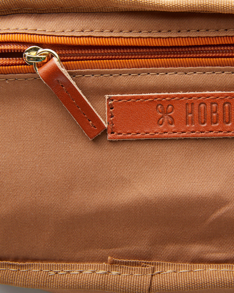 Sandstone $|& Hobo Fern Belt Bag - Hanger Detail