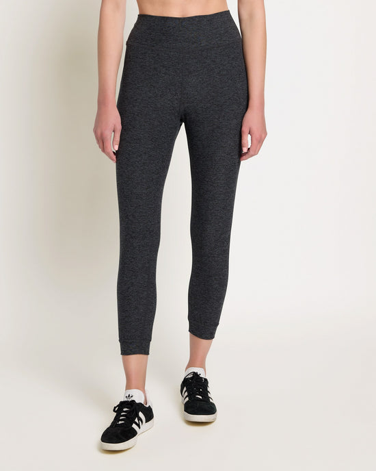 Heather Charcoal $|& Interval FlowHeather Sculpt Motion Jogger - SOF Front